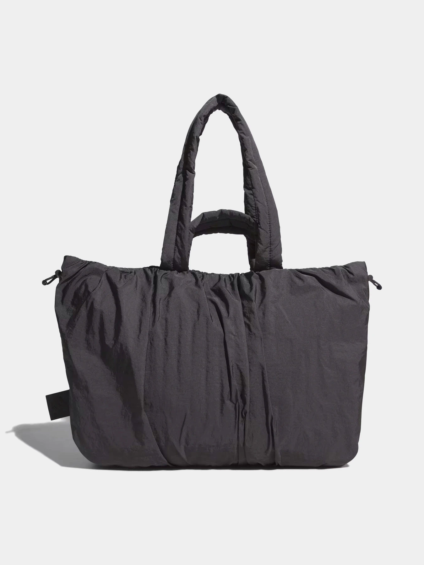 Сумки Adidas "MUST HAVES TOTE
" модель JZ2141 Сумки Adidas "MUST HAVES TOTE
" модель JZ2141 Фото