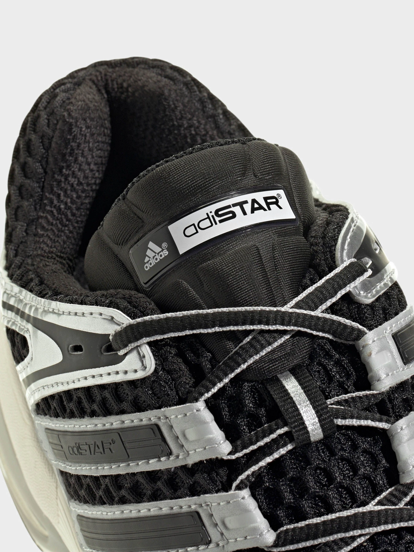 Кроссовки Adidas ADISTAR CONTROL 5 модель KI6120 Кроссовки Adidas ADISTAR CONTROL 5 модель KI6120 Фото