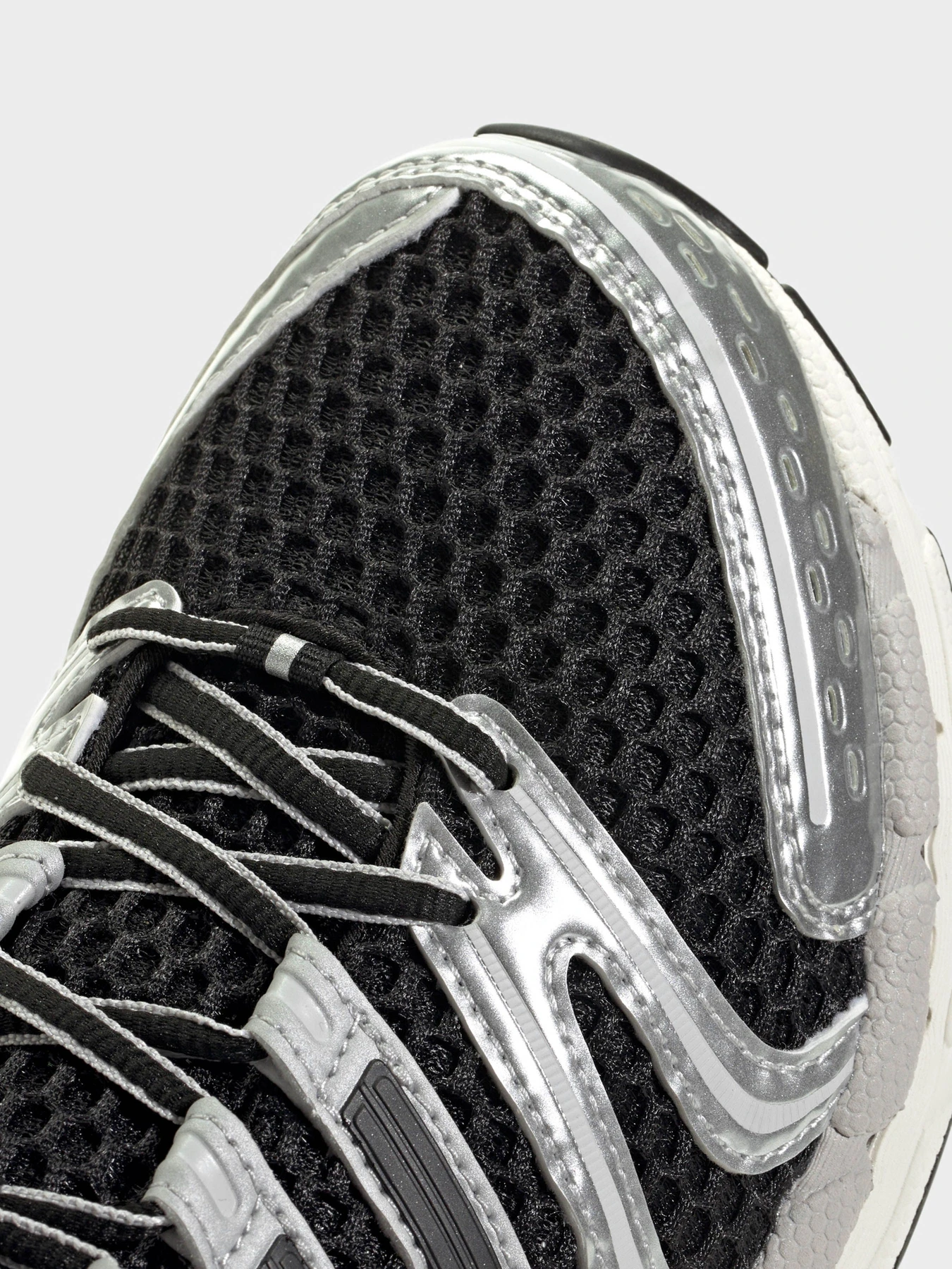 Кроссовки Adidas ADISTAR CONTROL 5 модель KI6120 Кроссовки Adidas ADISTAR CONTROL 5 модель KI6120 Фото