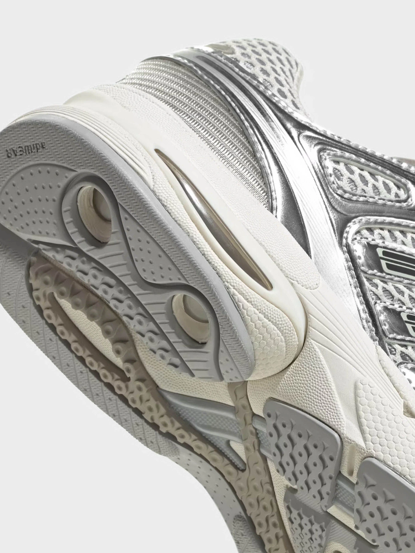 Кроссовки Adidas ADISTAR CONTROL 5 модель KJ2285 Кроссовки Adidas ADISTAR CONTROL 5 модель KJ2285 Фото