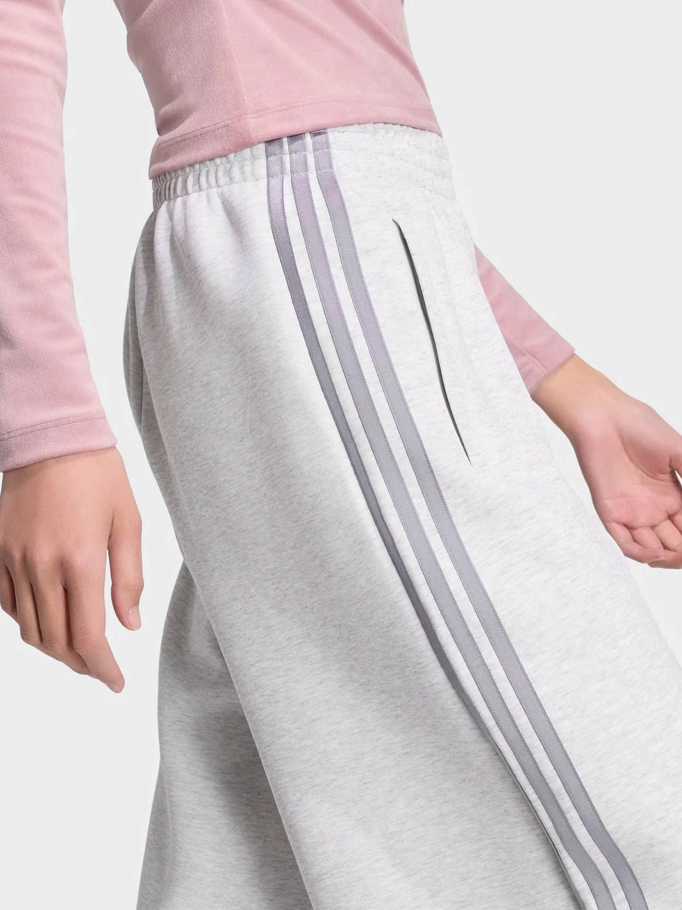 Брюки Adidas SPACER модель HY8044 Брюки Adidas SPACER модель HY8044 Фото