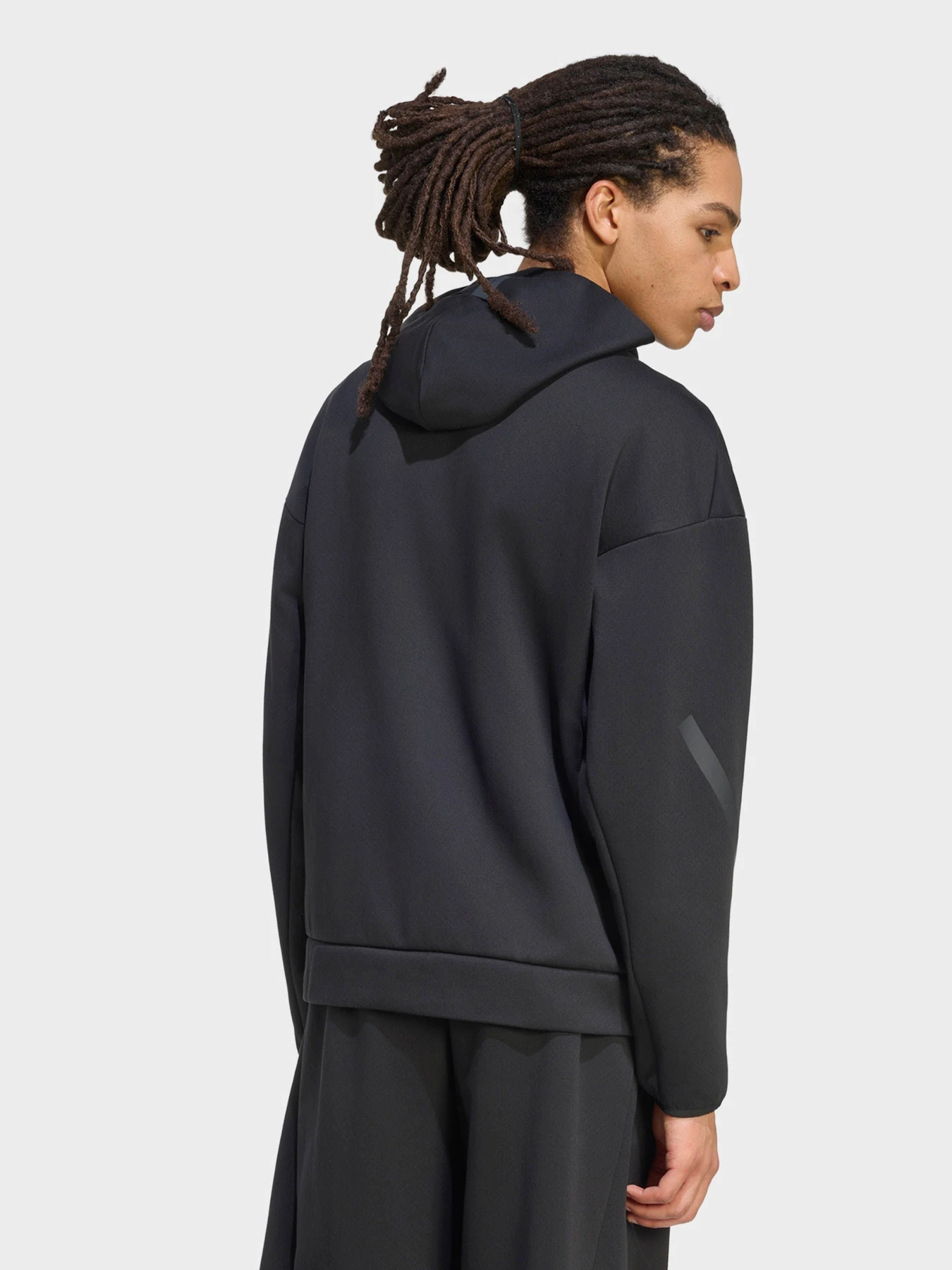Худи и свитшоты Adidas Z.N.E. модель KF3827 Худи и свитшоты Adidas Z.N.E. модель KF3827 Фото