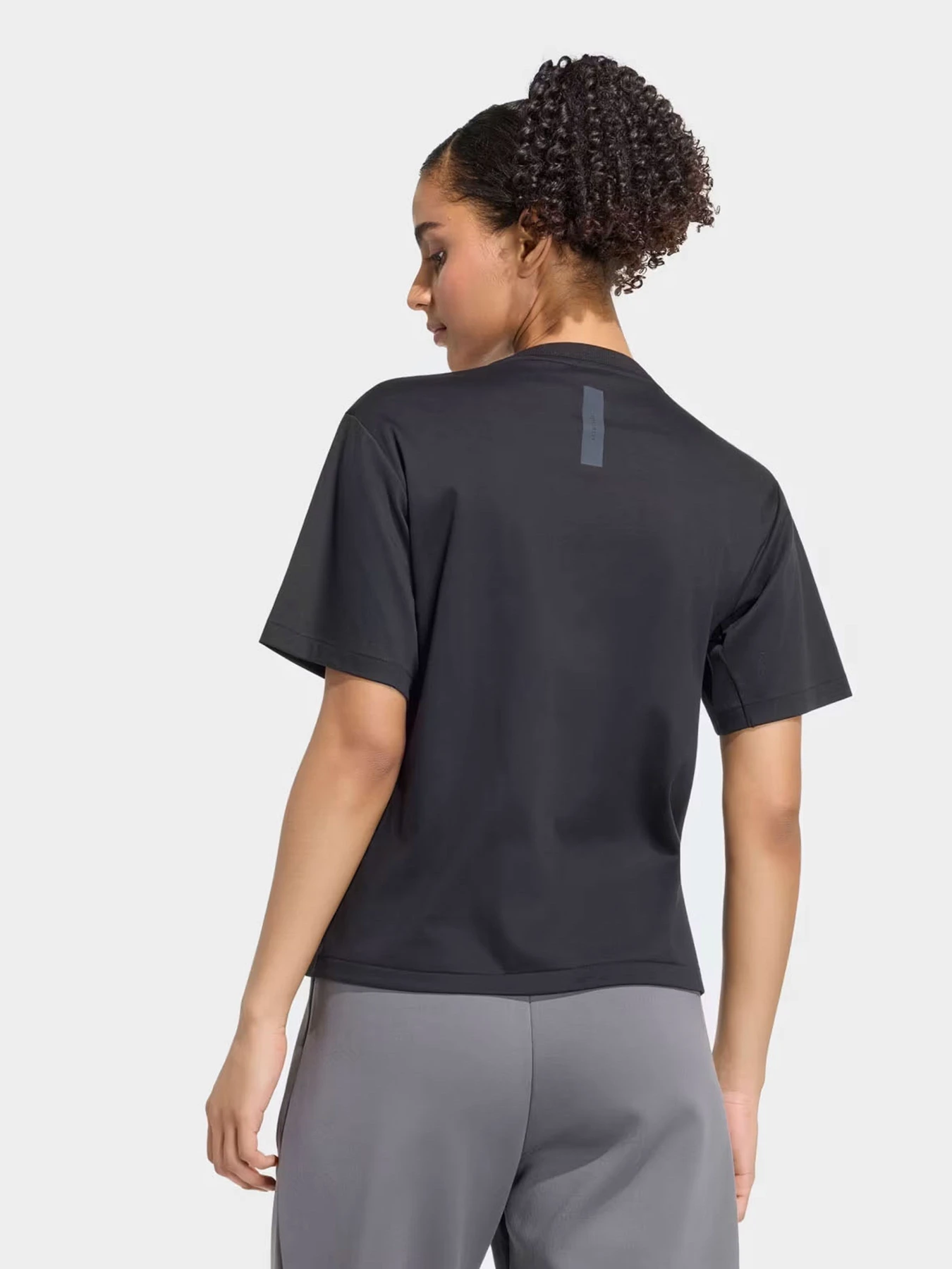 Футболки і поло Adidas Z.N.E. модель KF6357 Футболки і поло Adidas Z.N.E. модель KF6357 Фото