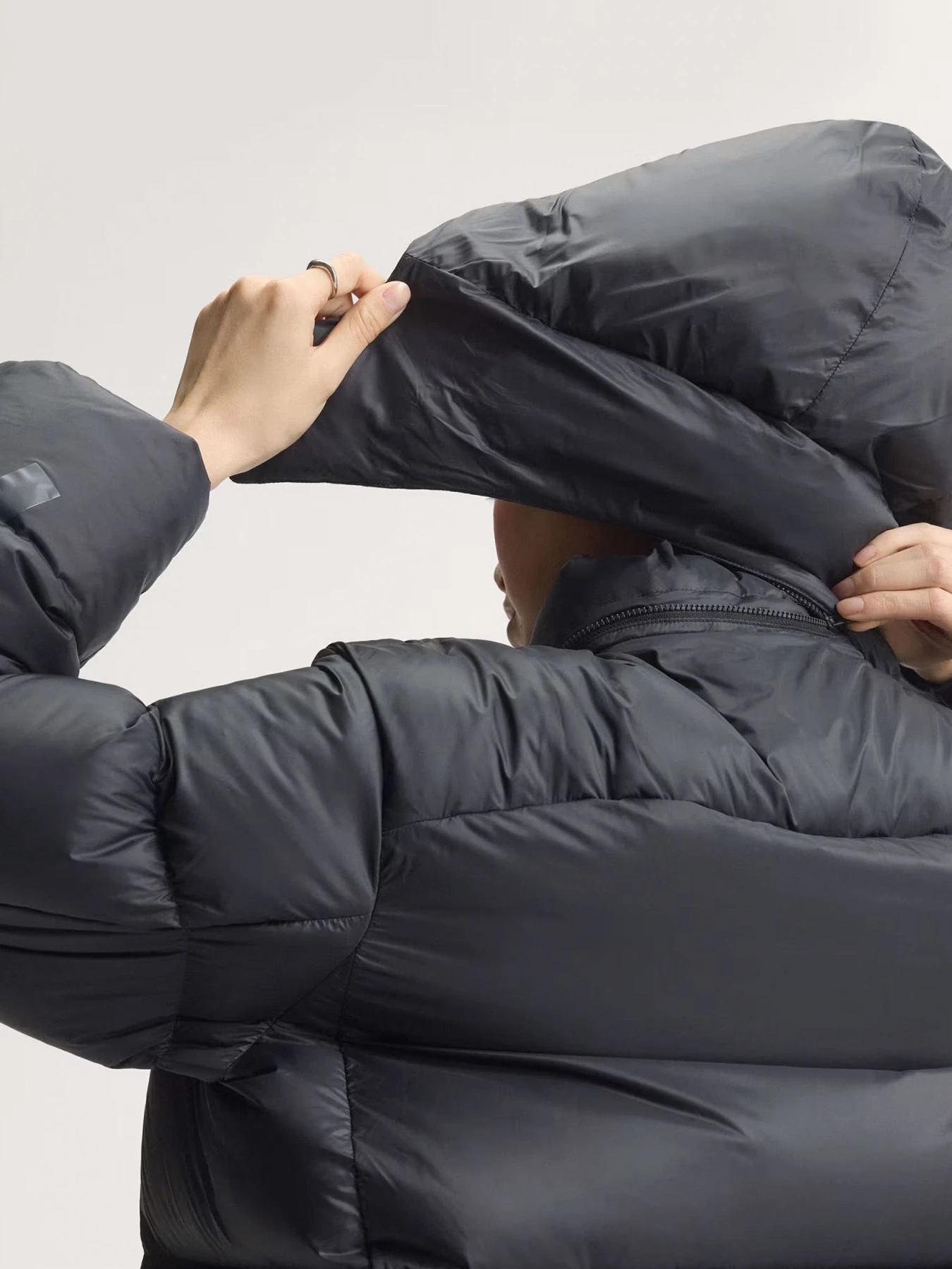 Куртки и дубленки Adidas Z.N.E. модель KF7591 Куртки и дубленки Adidas Z.N.E. модель KF7591 Фото