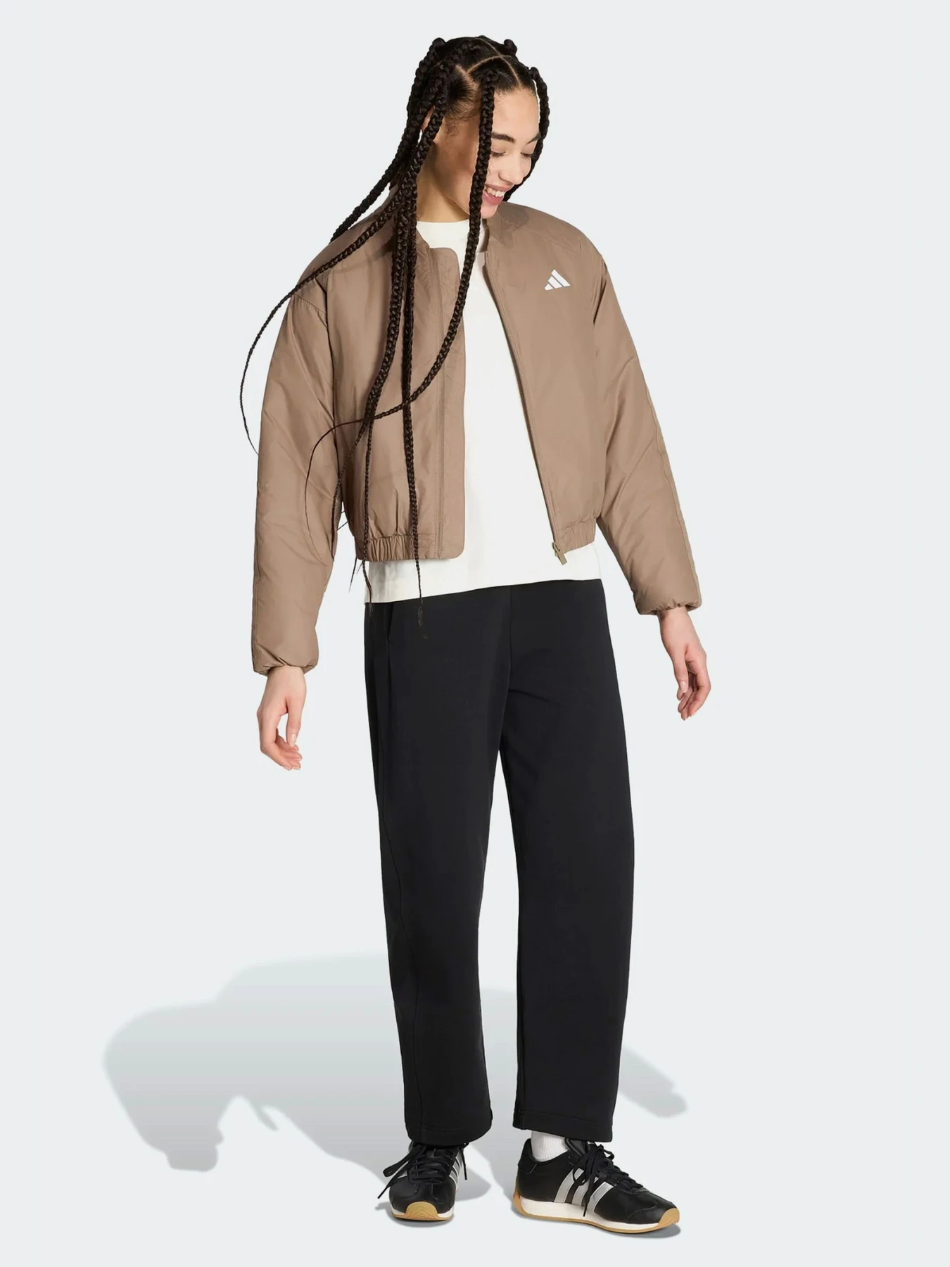 Куртки и дубленки Adidas ESSENTIALS модель KS7711 Куртки и дубленки Adidas ESSENTIALS модель KS7711 Фото
