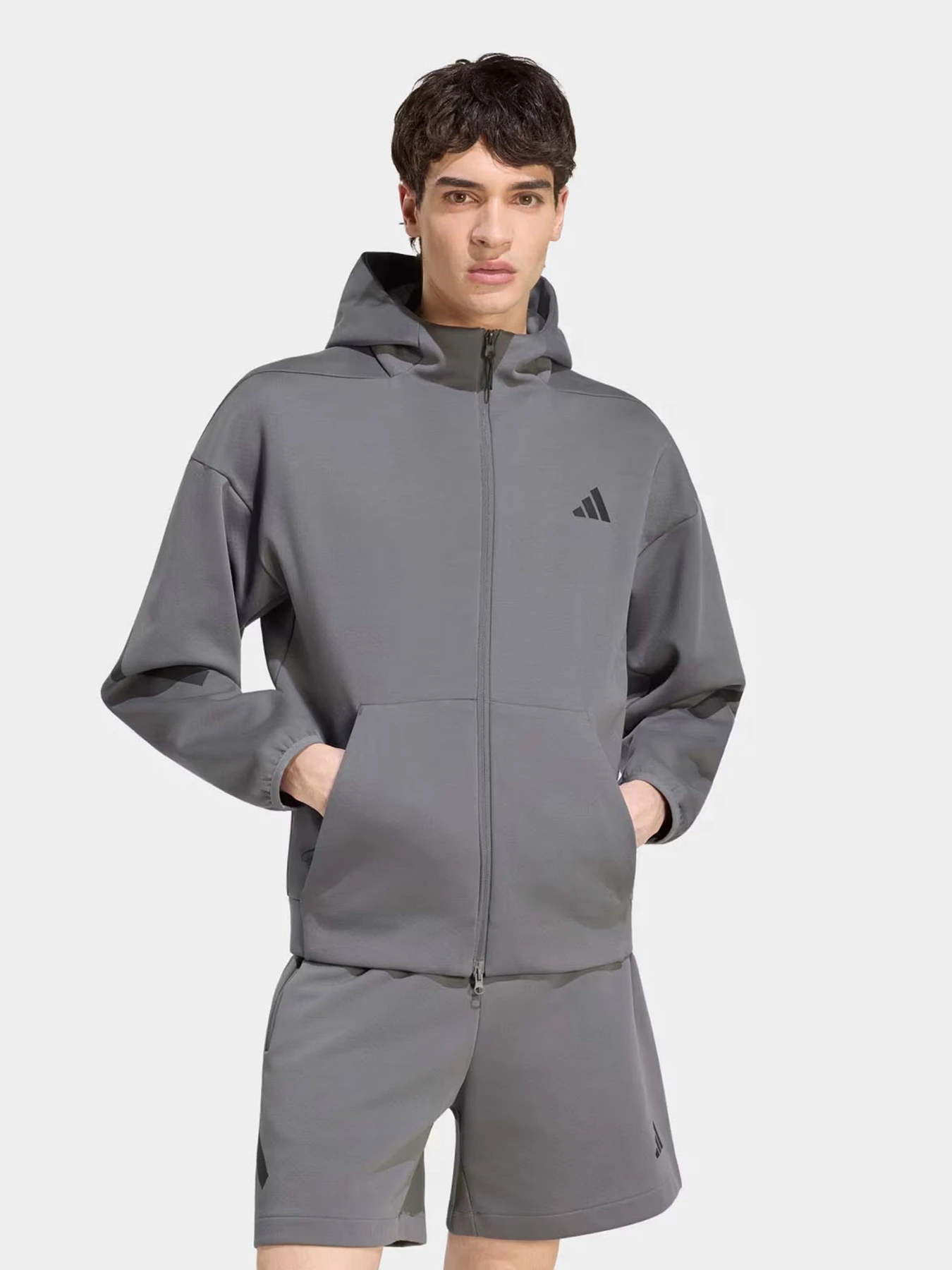 Худі та світшоти Adidas Z.N.E. модель KX7689 Худі та світшоти Adidas Z.N.E. модель KX7689 Фото