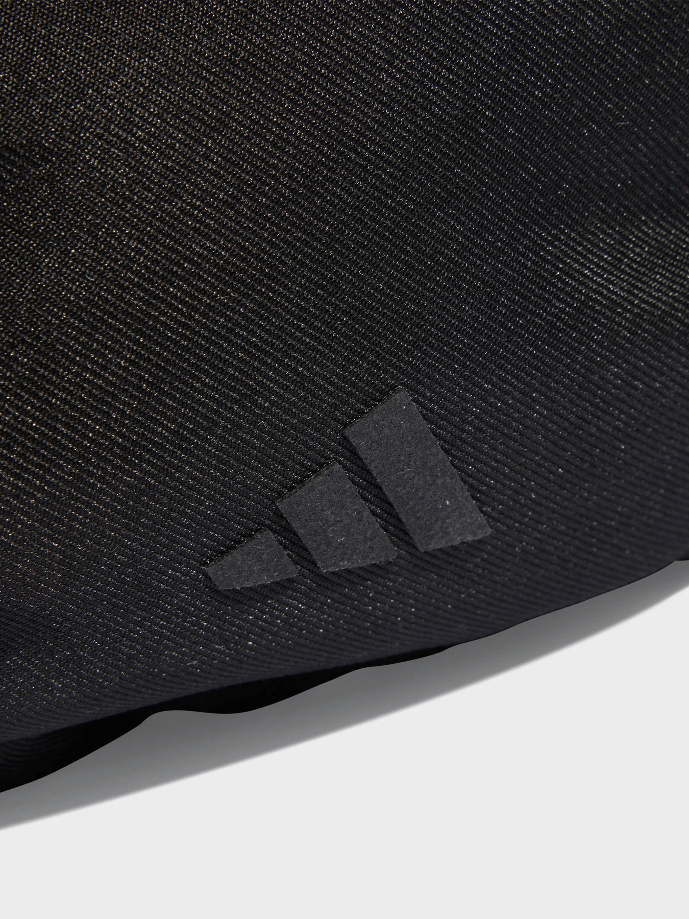 Сумки Adidas PRIME 2,1L модель JZ2750 Сумки Adidas PRIME 2,1L модель JZ2750 Фото