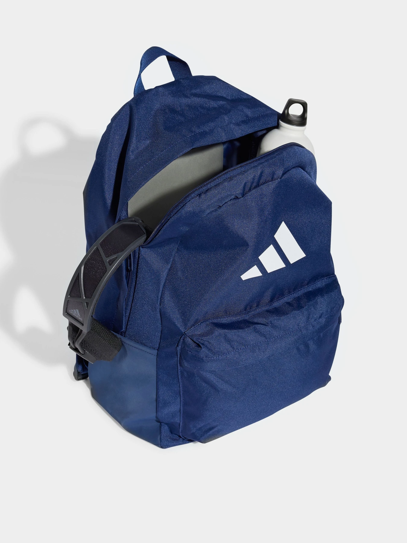 Рюкзаки Adidas CLSC BARS BP 27,5 L модель IS7049 Рюкзаки Adidas CLSC BARS BP 27,5 L модель IS7049 Фото