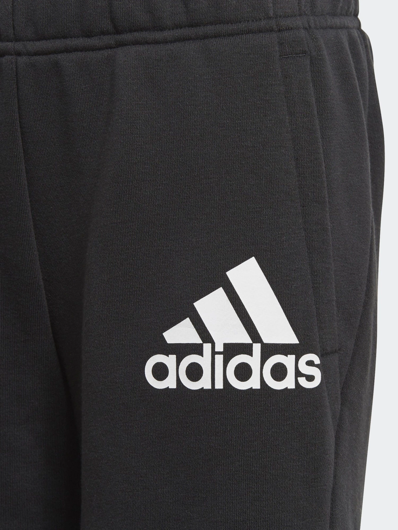 Шорты Adidas Badge of Sport Performance модель GJ6619 Фото