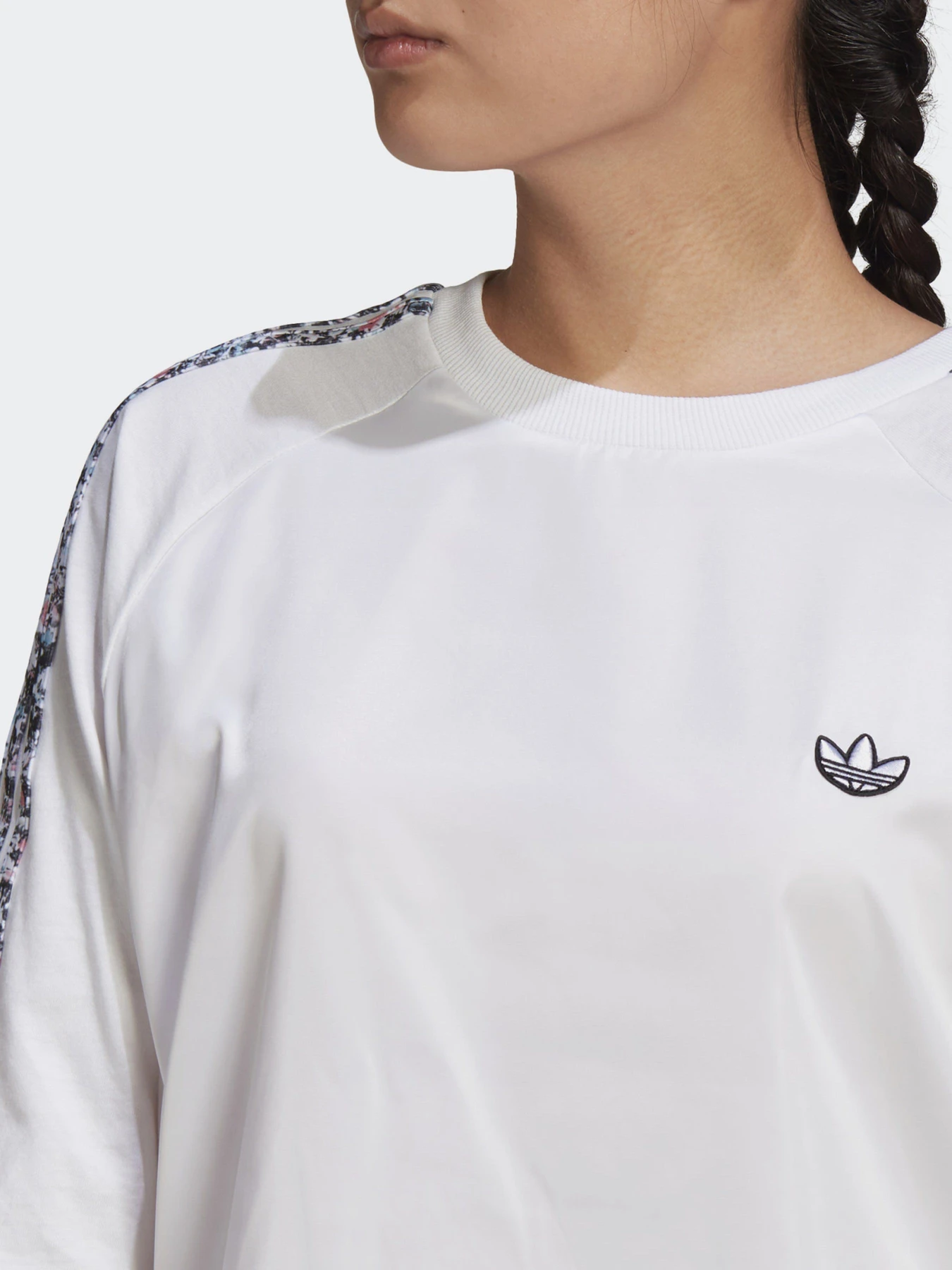 Футболки и поло Adidas BOXY модель GN3119 Футболки и поло Adidas BOXY модель GN3119 Фото