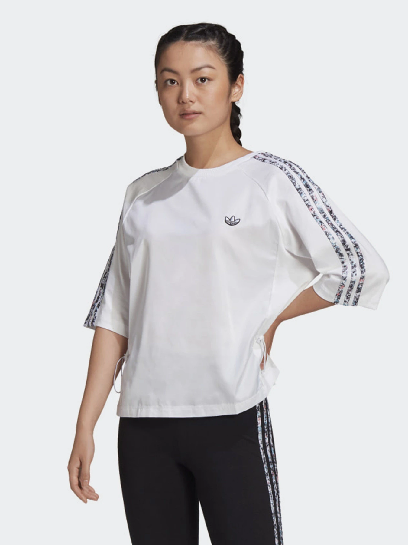 Футболки и поло Adidas BOXY модель GN3119 Футболки и поло Adidas BOXY модель GN3119 Фото