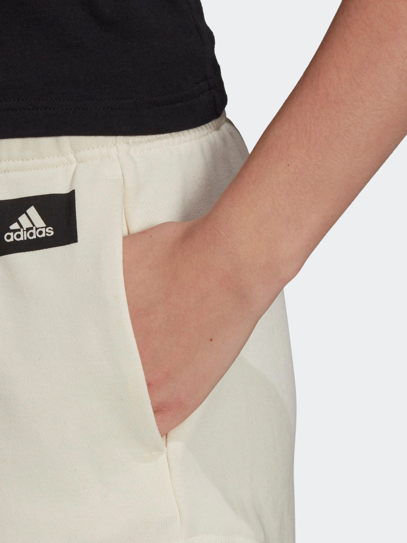 Шорты Adidas Sportswear Recycled Cotton модель GL0345 Шорты Adidas Sportswear Recycled Cotton модель GL0345 Фото