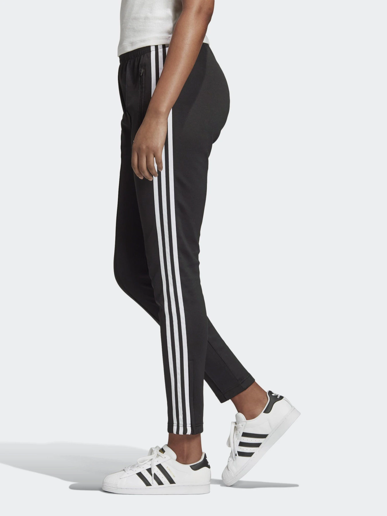 Брюки Adidas Primeblue SST Originals модель GD2361 Брюки Adidas Primeblue SST Originals модель GD2361 Фото