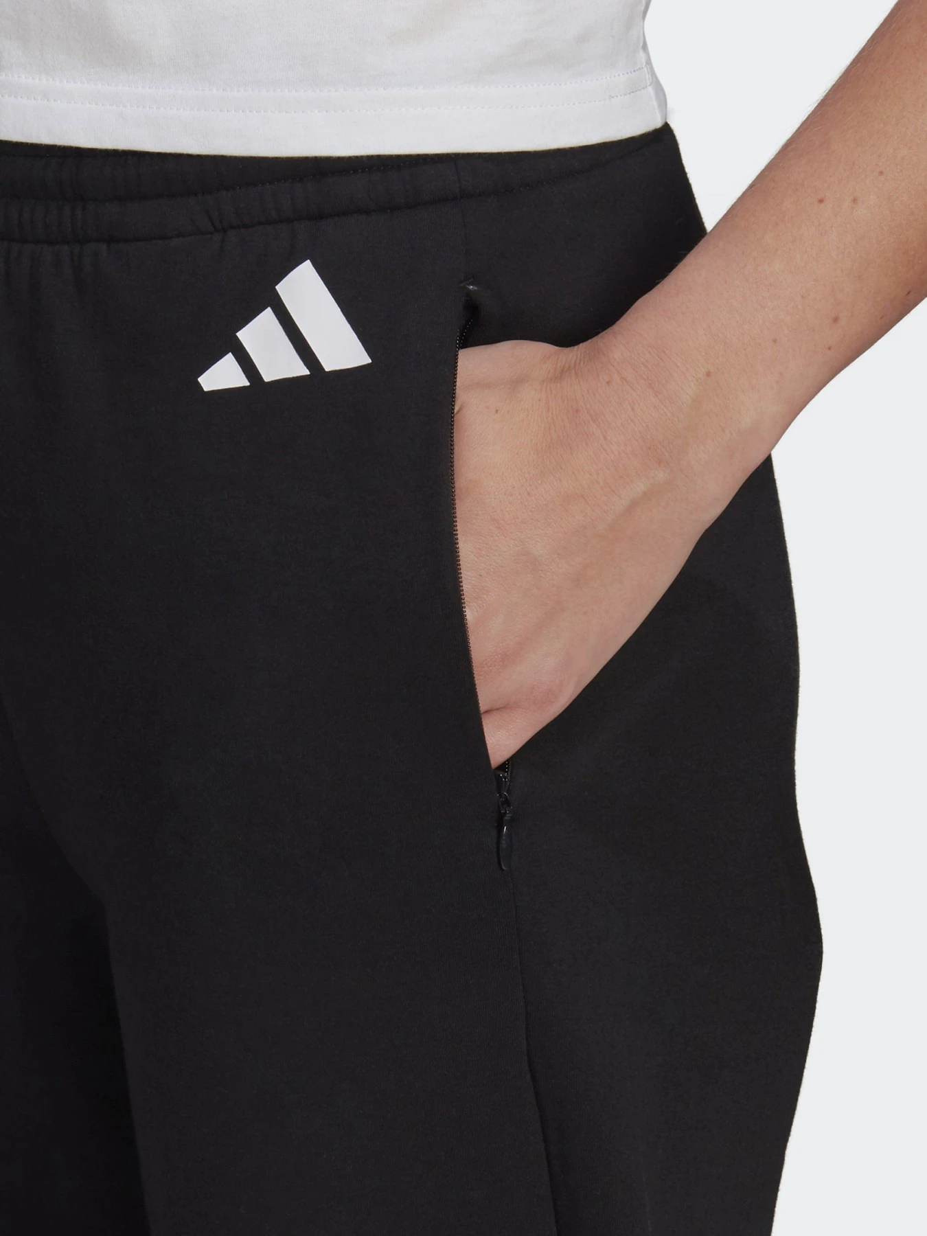 Брюки Adidas SPORTSWEAR DOUBLEKNIT 7/8 модель GL9475 Брюки Adidas SPORTSWEAR DOUBLEKNIT 7/8 модель GL9475 Фото