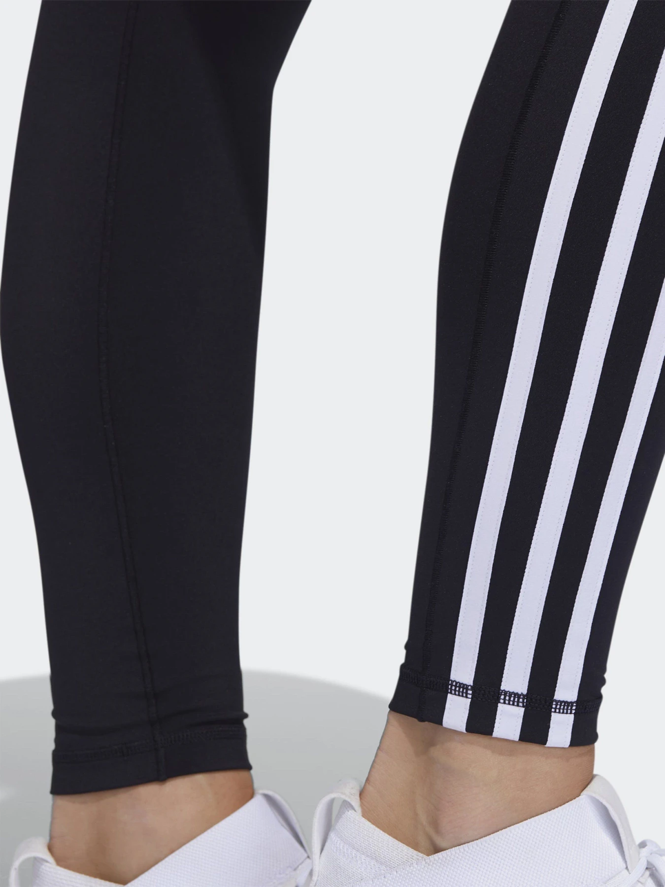 Брюки Adidas Bt 2.0 3S Lt модель FJ7191 Брюки Adidas Bt 2.0 3S Lt модель FJ7191 Фото