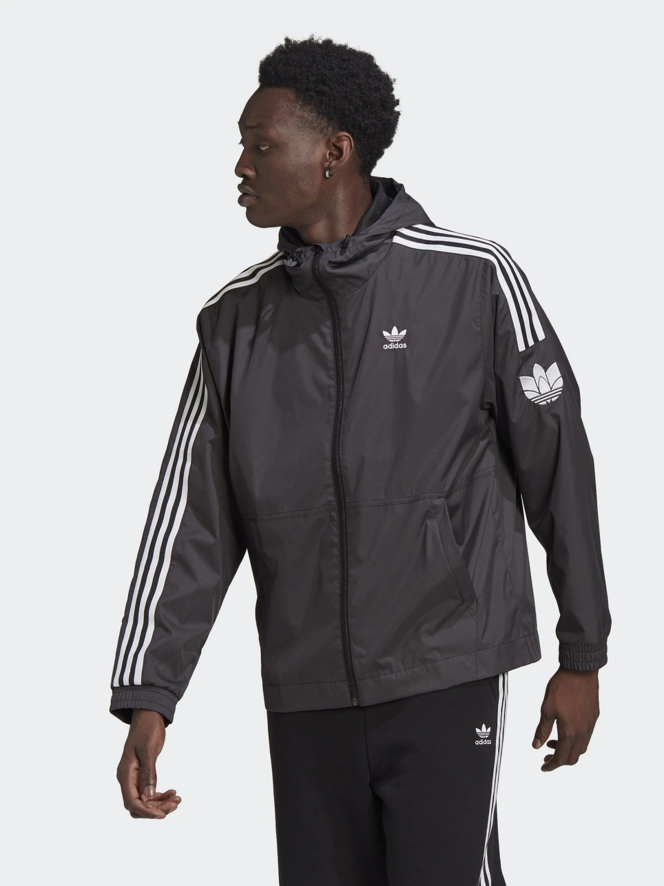 Куртки и дубленки Adidas ADICOLOR 3D TREFOIL модель GN3551 Куртки и дубленки Adidas ADICOLOR 3D TREFOIL модель GN3551 Фото