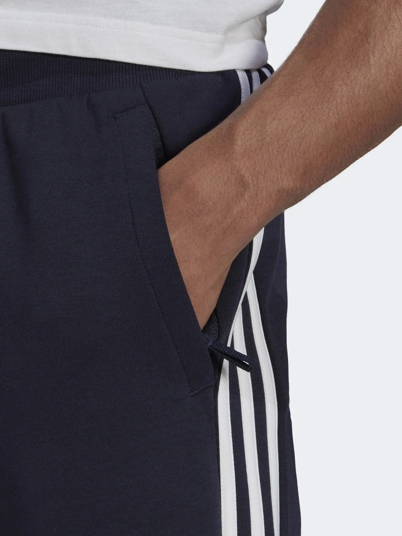 Брюки Adidas SPORTSWEAR 3-STRIPES модель GM6461 Брюки Adidas SPORTSWEAR 3-STRIPES модель GM6461 Фото