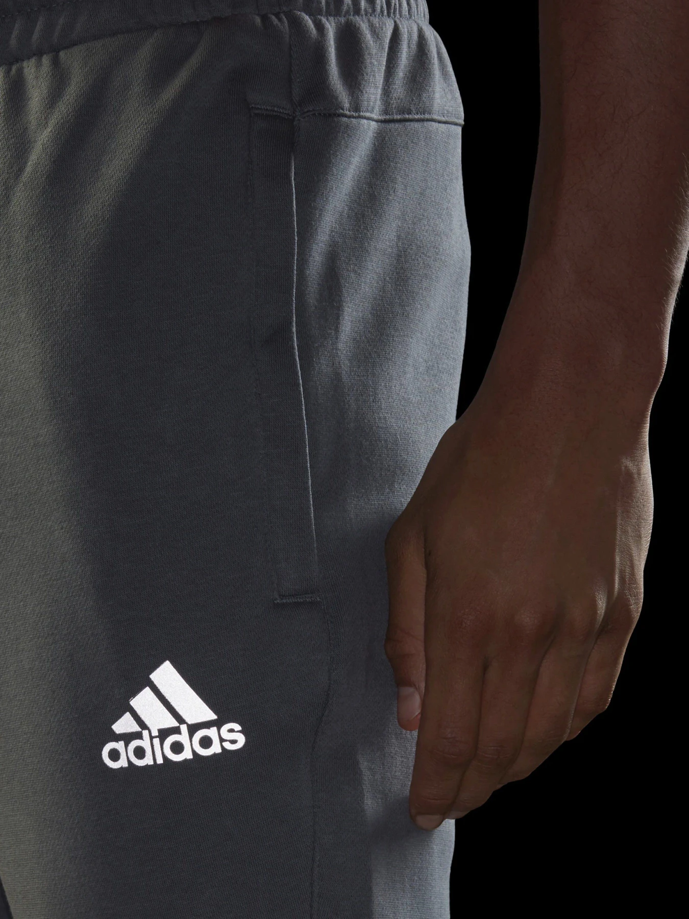 Брюки Adidas SPORTSWEAR TAPERED модель GM6505 Фото