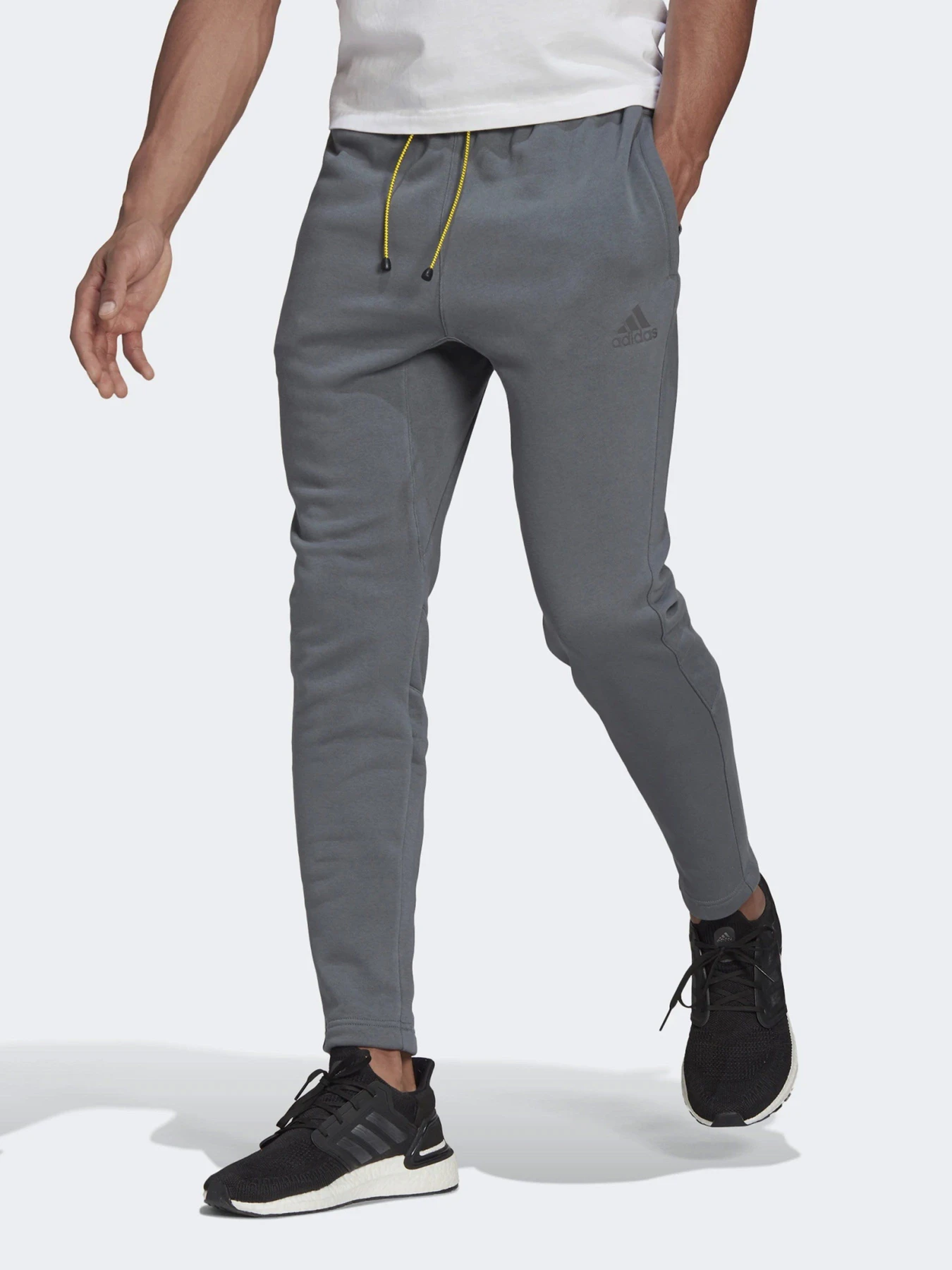 Брюки Adidas SPORTSWEAR TAPERED модель GM6505 Фото