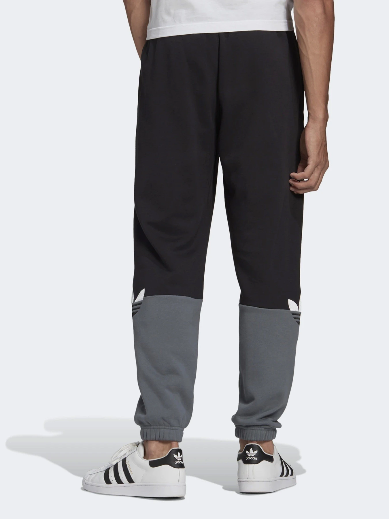 Брюки Adidas ADICOLOR SLICED TREFOIL SWEAT модель GN3445 Фото