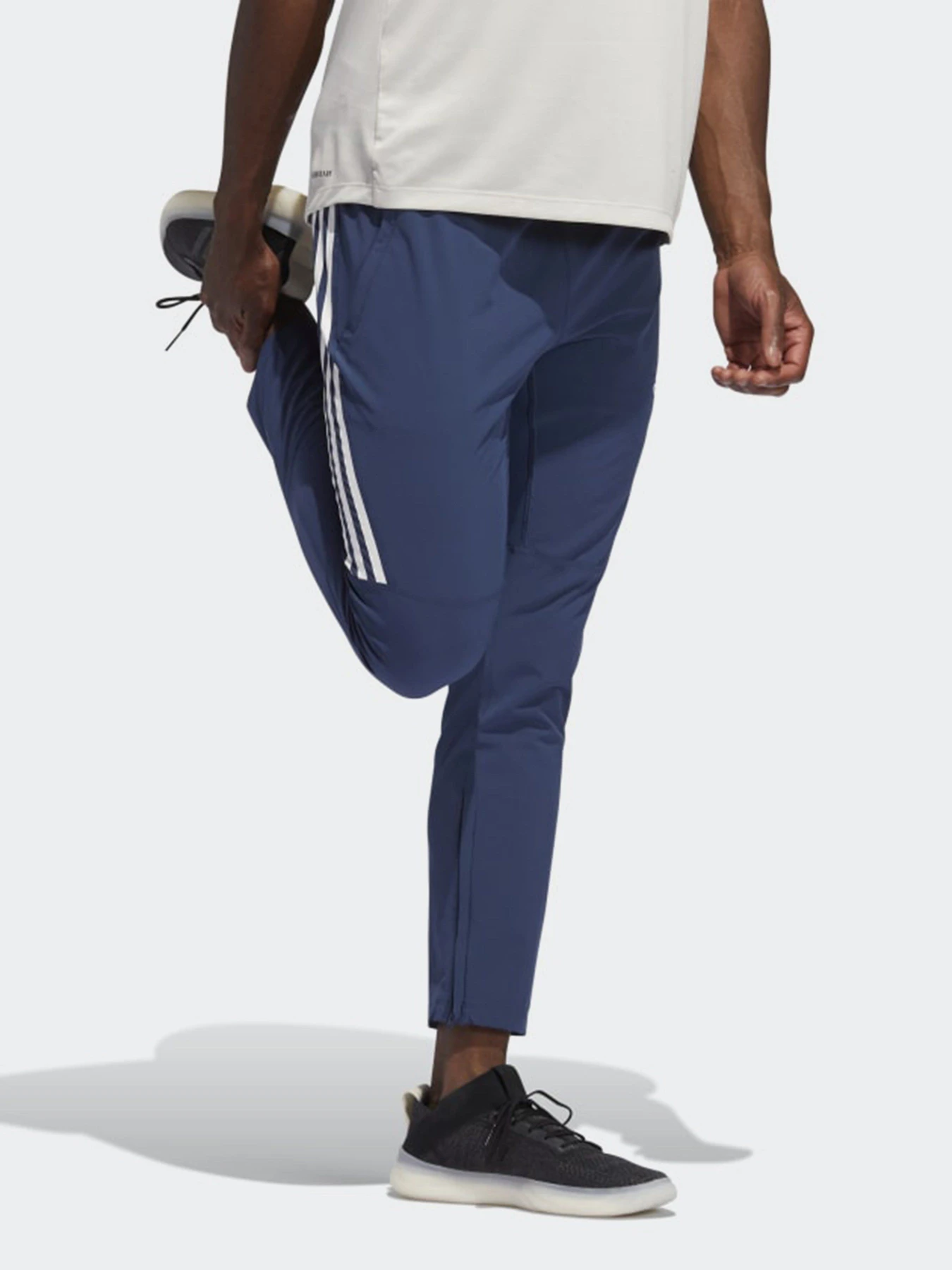 Брюки Adidas AEROREADY 3-STRIPES модель GM1072 Фото