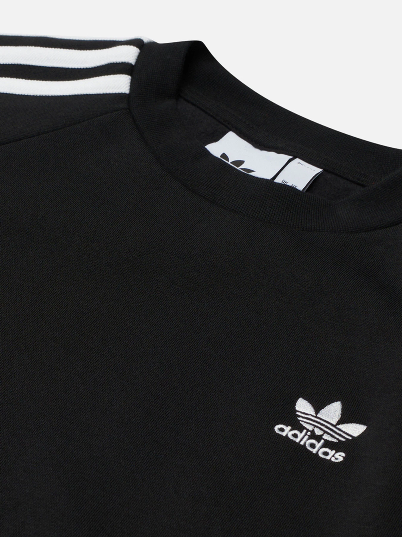 Худі та світшоти Adidas Originals Adicolor Classics3-Stripes модель GN3487 Худі та світшоти Adidas Originals Adicolor Classics3-Stripes модель GN3487 Фото