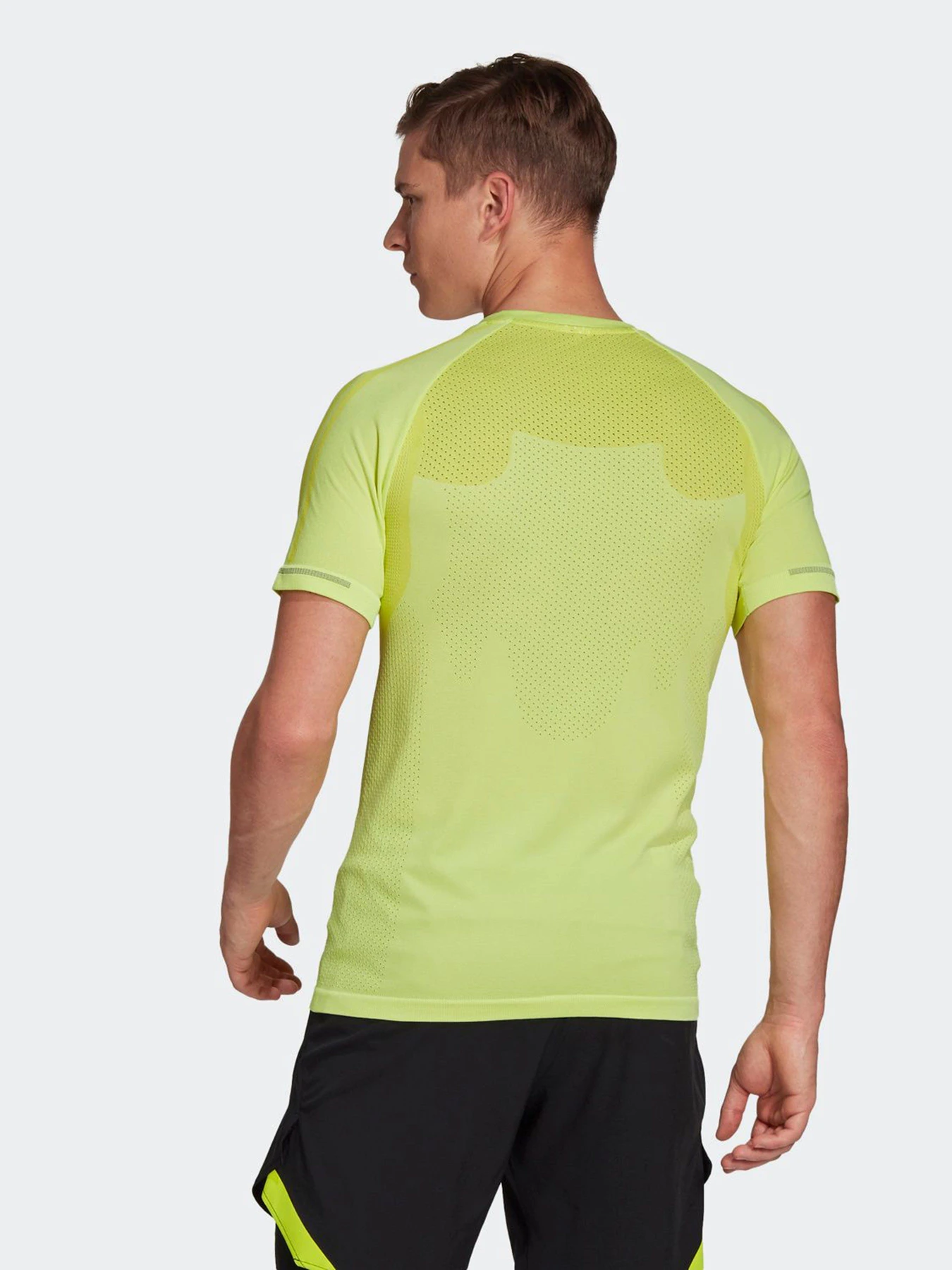 Футболки и поло Adidas Primeknit Performance модель GL6855 Футболки и поло Adidas Primeknit Performance модель GL6855 Фото