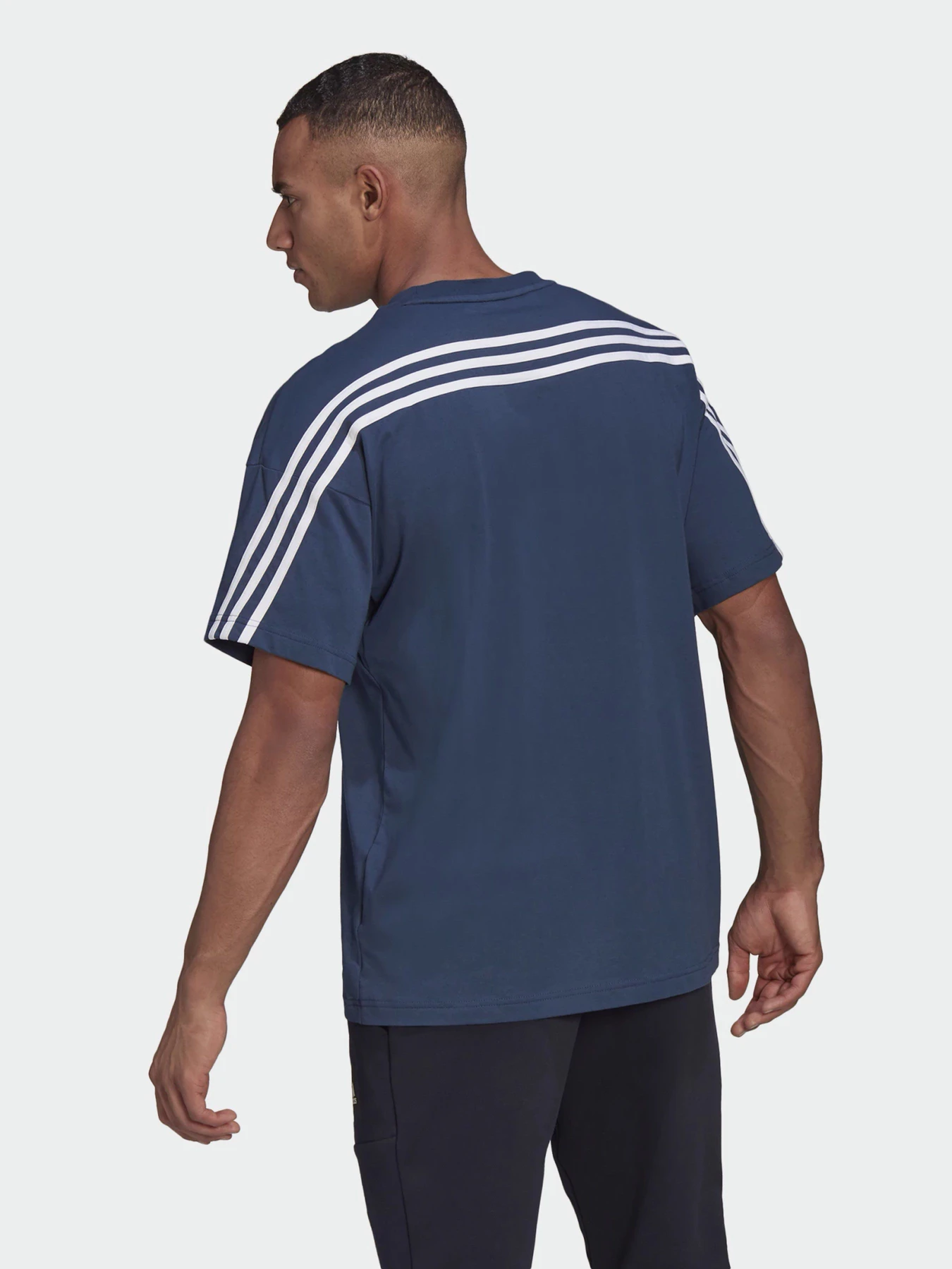 Футболки і поло Adidas SPORTSWEAR 3-STRIPES модель GP9509 Фото