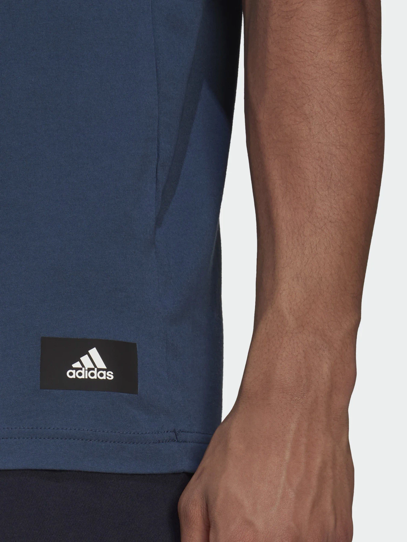 Футболки і поло Adidas SPORTSWEAR 3-STRIPES модель GP9509 Фото