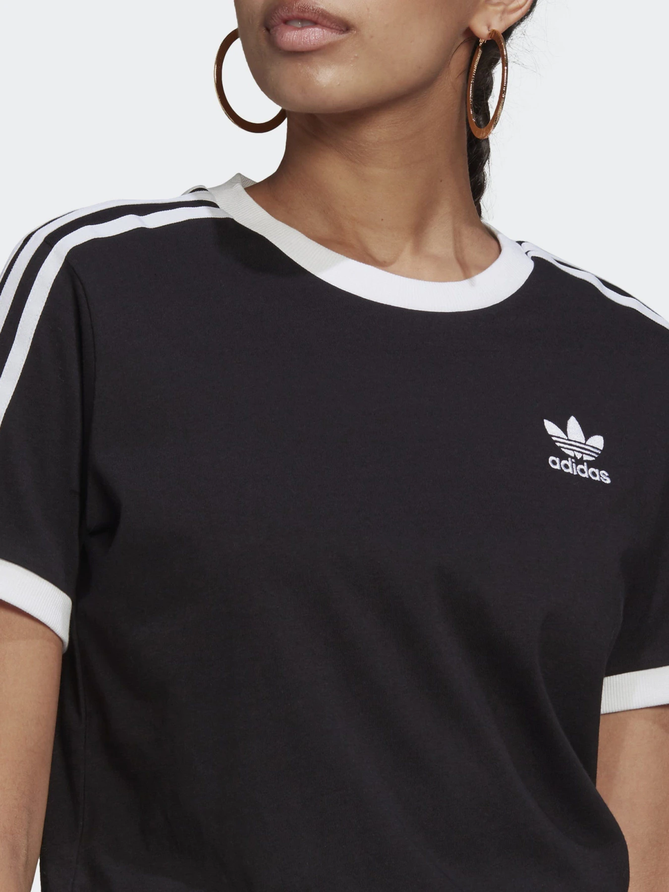 Футболки и поло Adidas ADICOLOR CLASSICS 3-STRIPES модель GN2900 Футболки и поло Adidas ADICOLOR CLASSICS 3-STRIPES модель GN2900 Фото