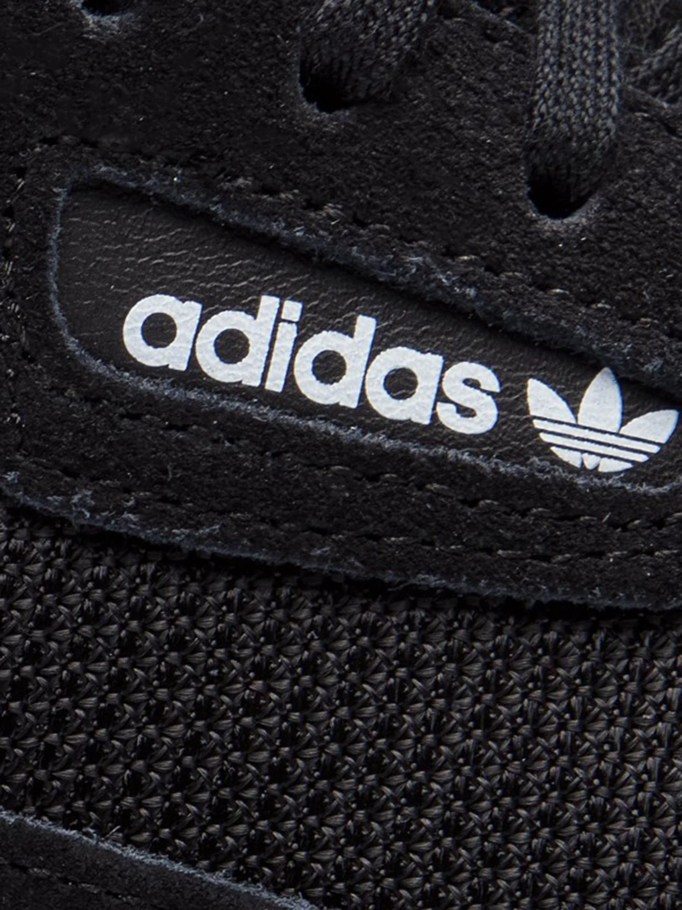 Кроссовки Adidas Falcon Originals модель B28129 Фото