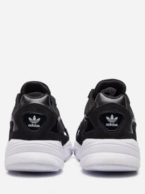 Кроссовки Adidas Falcon Originals модель B28129 Фото