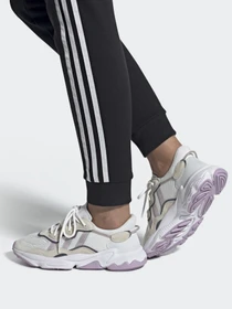 Кросівки Adidas OZWEEGO Originals модель EG9204 Фото