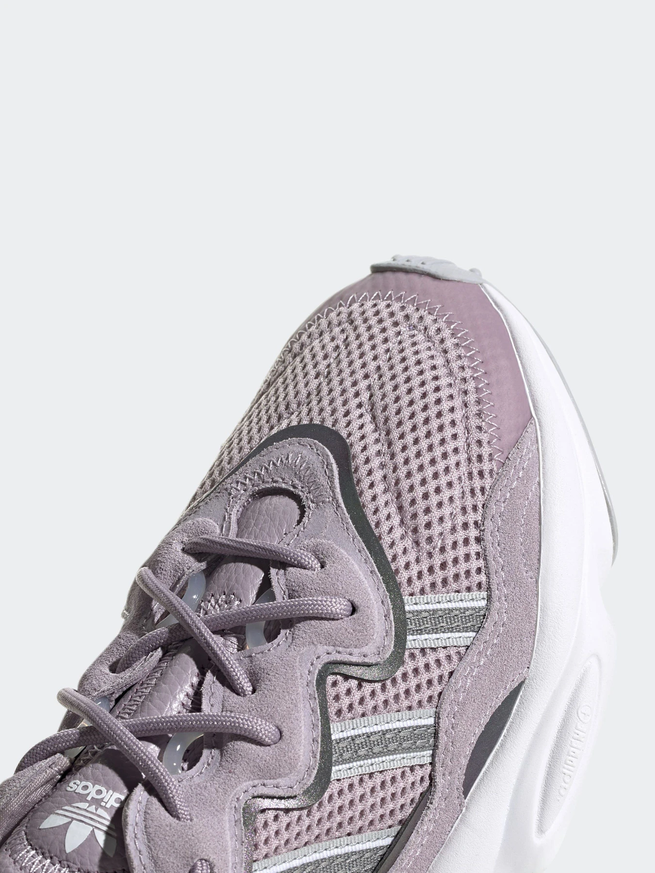 Кроссовки Adidas OZWEEGO модель EG9205 Фото
