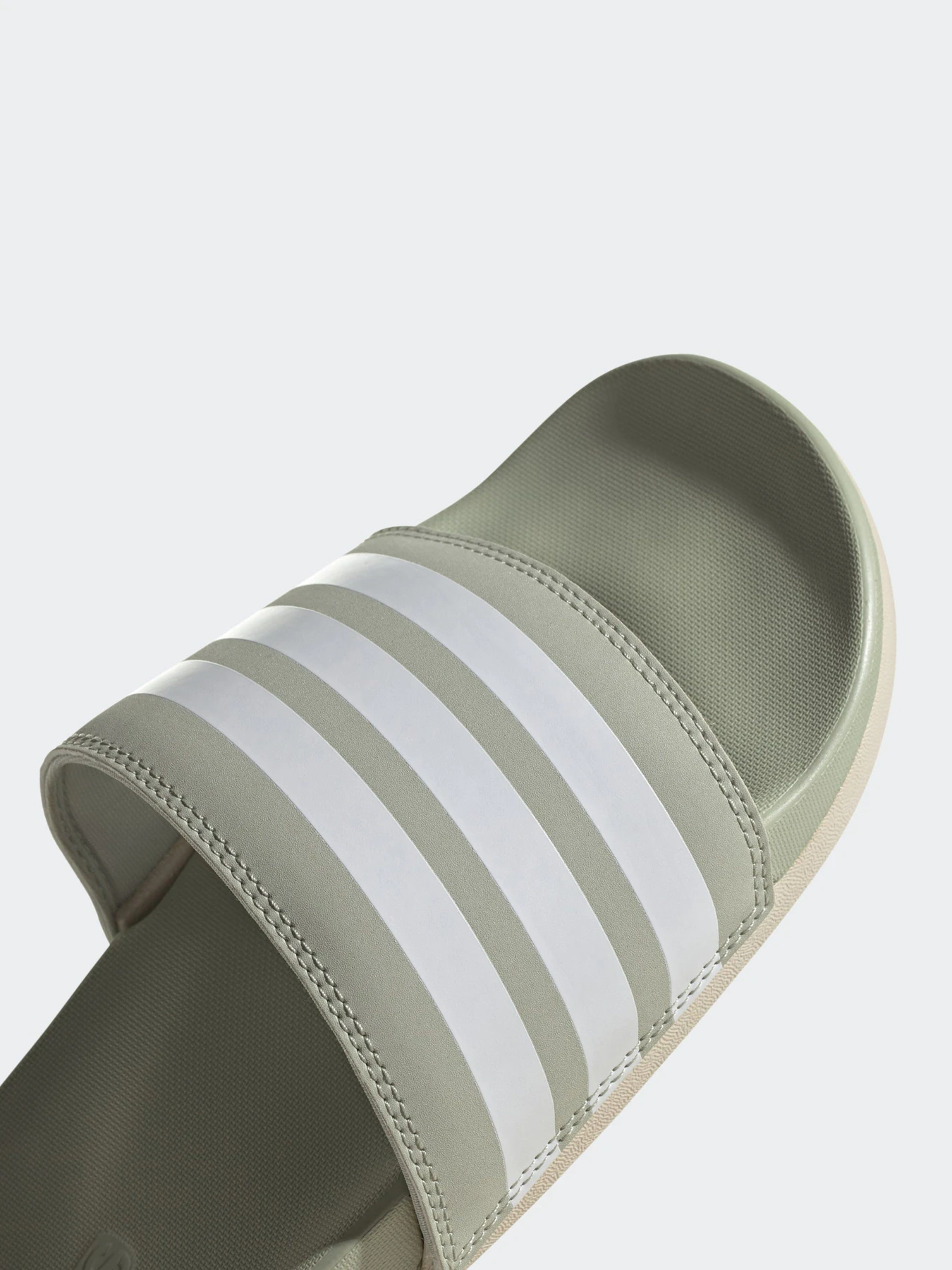 Шлёпанцы Adidas ADILETTE COMFORT модель FY7846 Шлёпанцы Adidas ADILETTE COMFORT модель FY7846 Фото