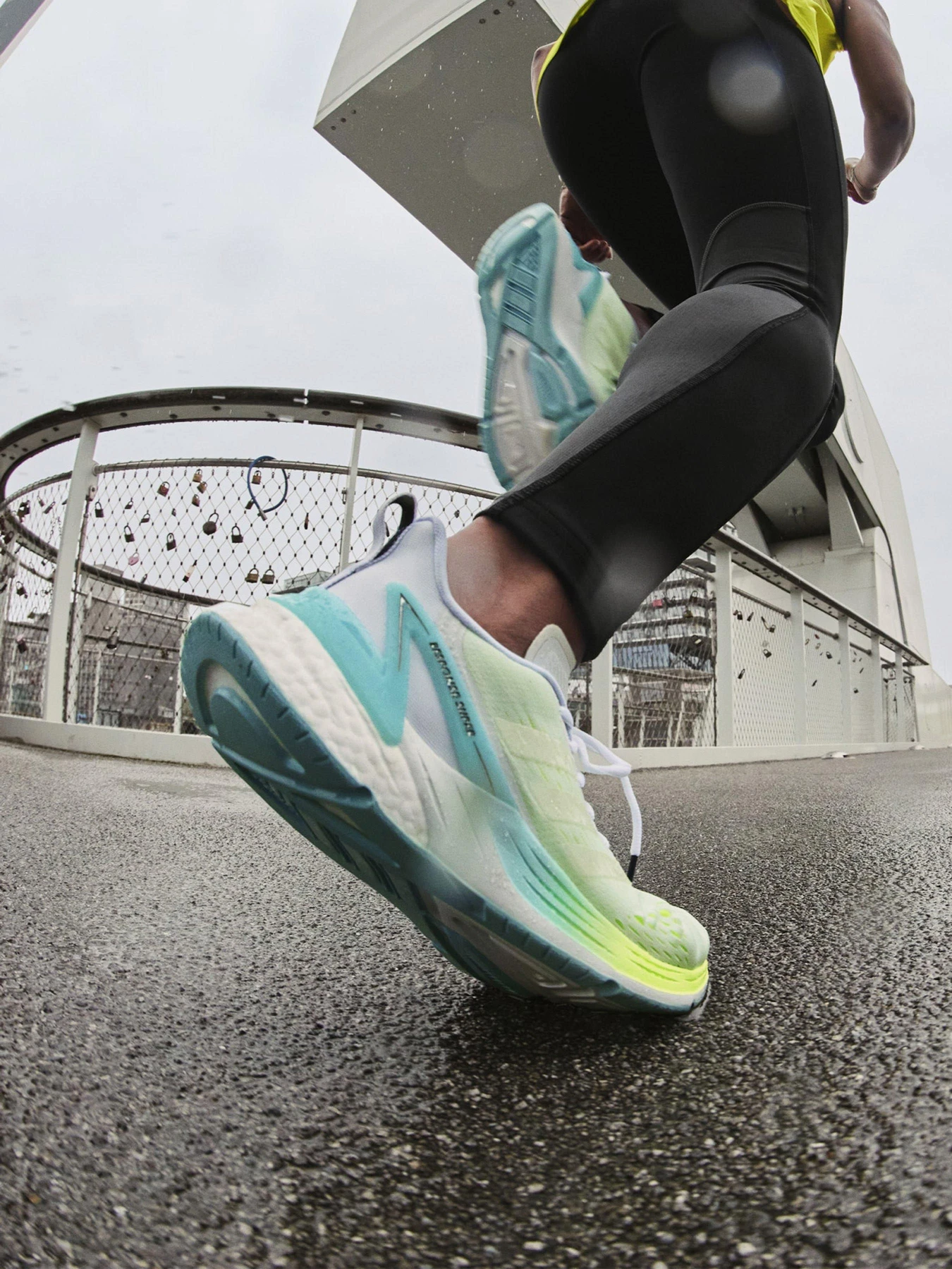 Кроссовки Adidas Response Super Performance модель FY8775 Фото