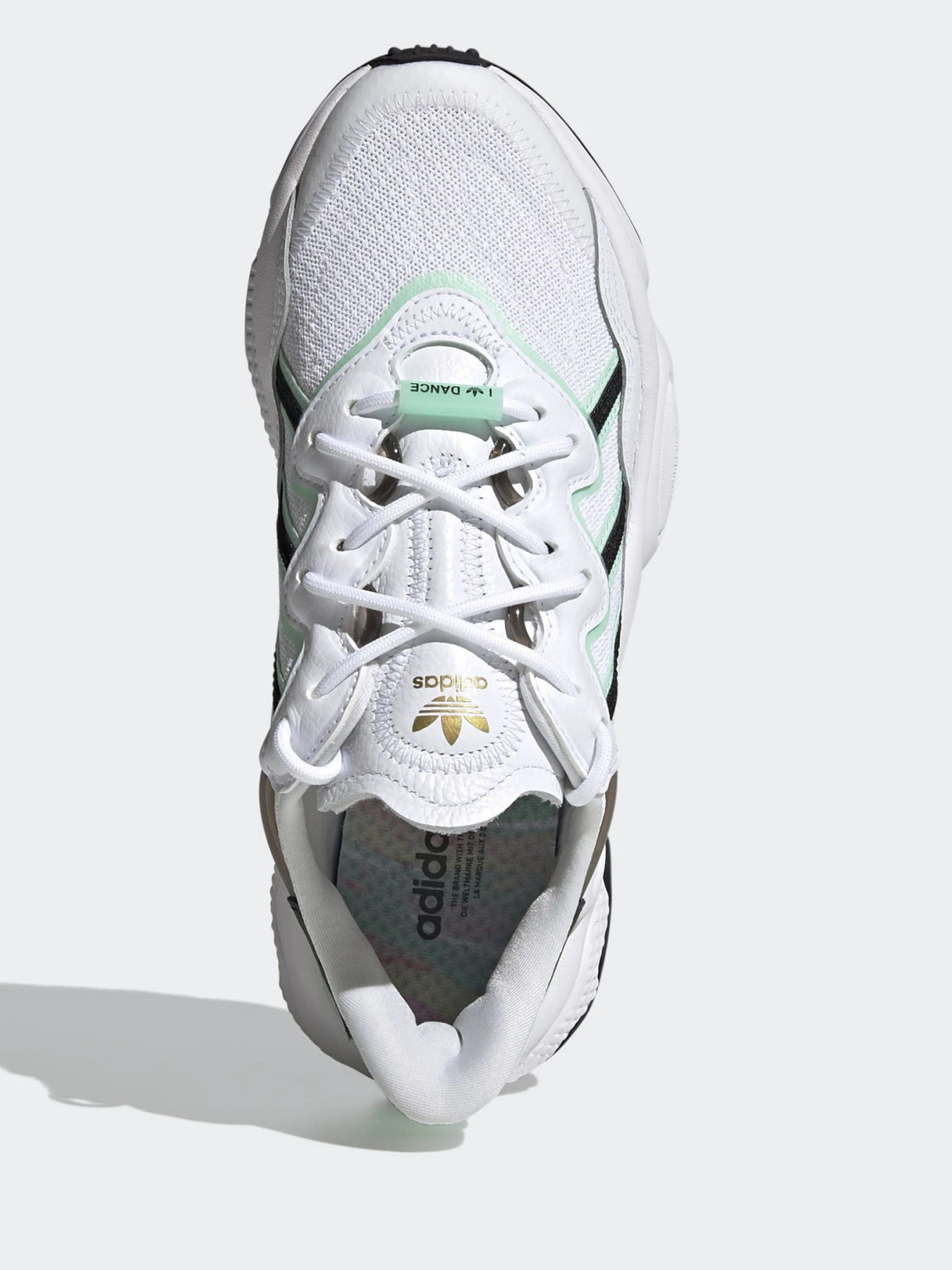 Кроссовки Adidas OZWEEGO модель FZ3779 Фото