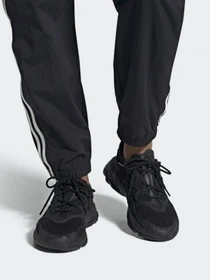 Кросівки Adidas OZWEEGO модель EE6999 Фото