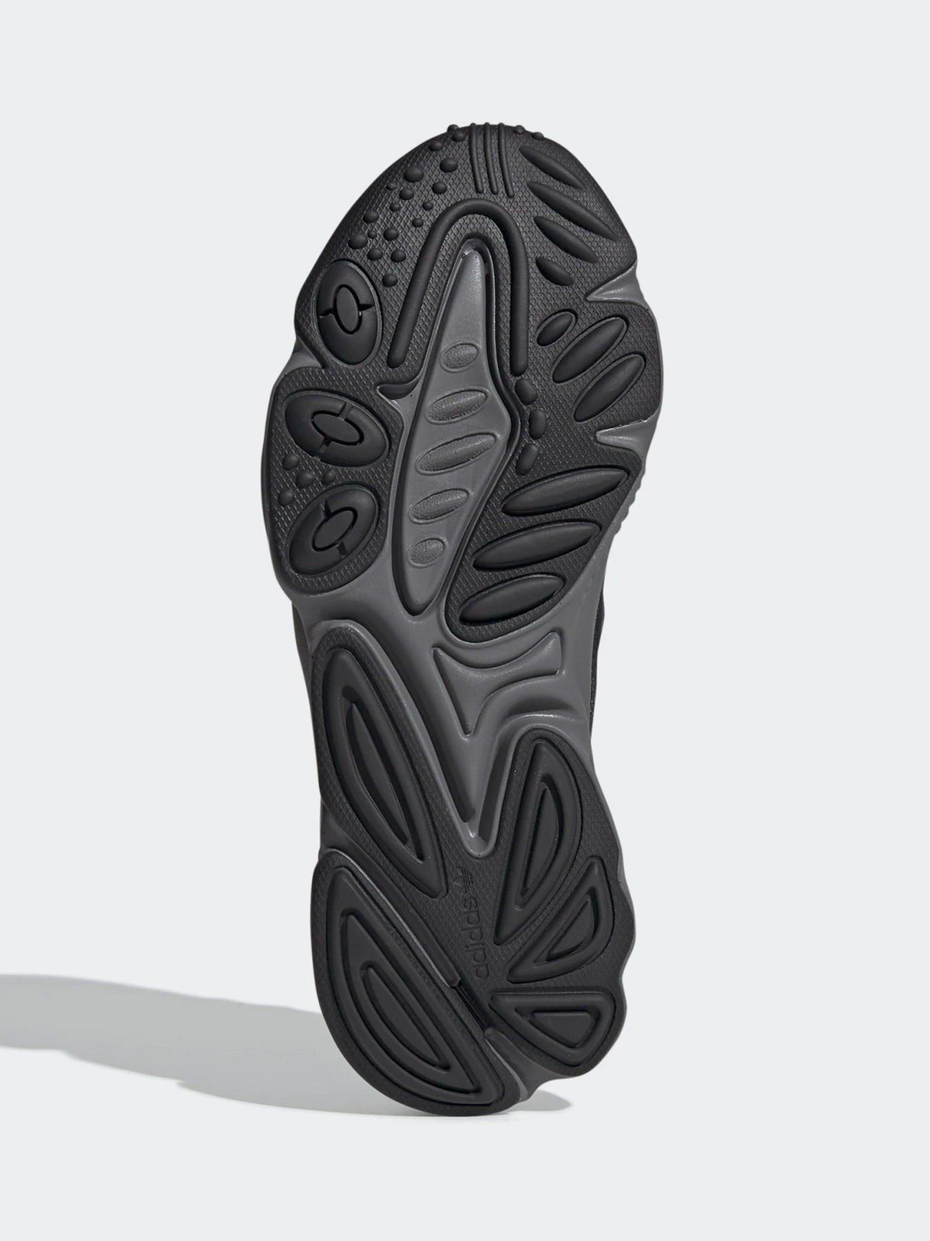 Кроссовки Adidas OZWEEGO модель EE7004 Фото