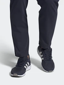 Кроссовки Adidas RETRORUN модель FV7033 Фото