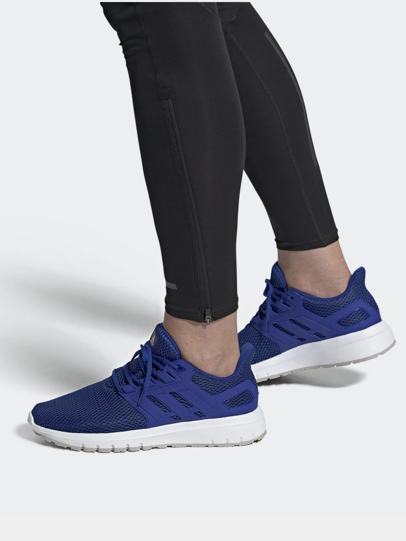 Кроссовки Adidas ULTIMASHOW модель FX3807 Кроссовки Adidas ULTIMASHOW модель FX3807 Фото