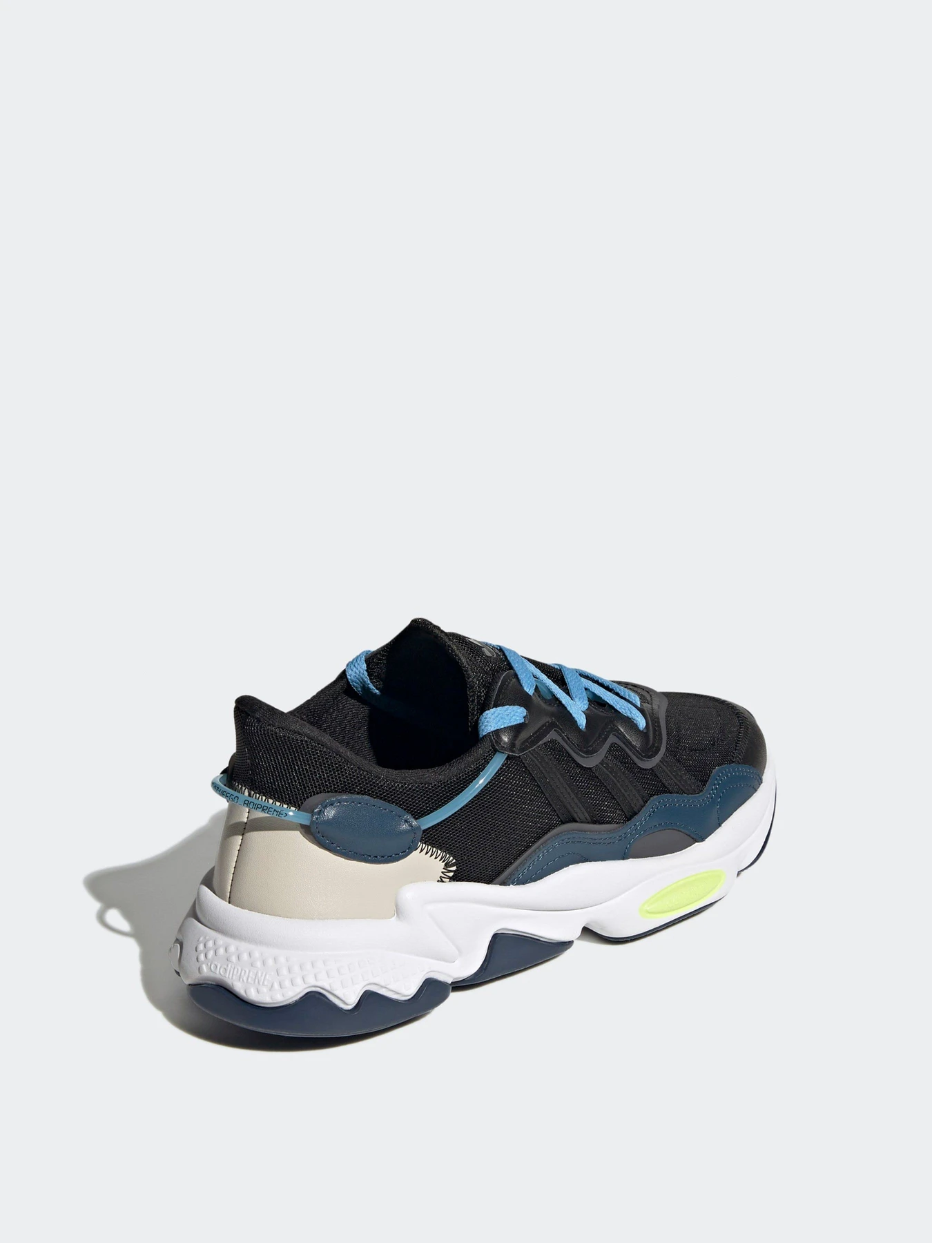 Кроссовки Adidas OZWEEGO модель FX6057 Фото