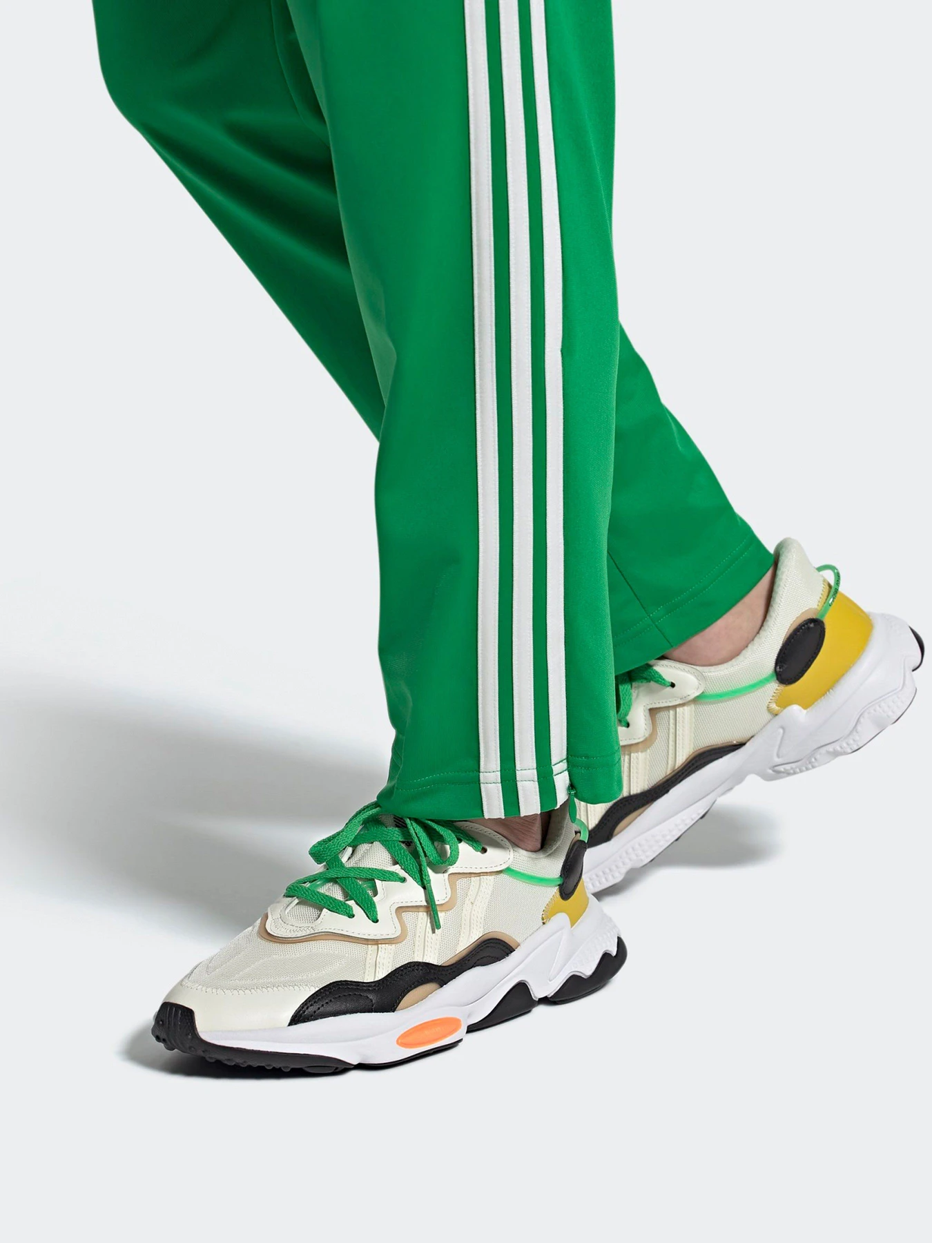 Кроссовки Adidas Ozweego модель FX6059 Фото