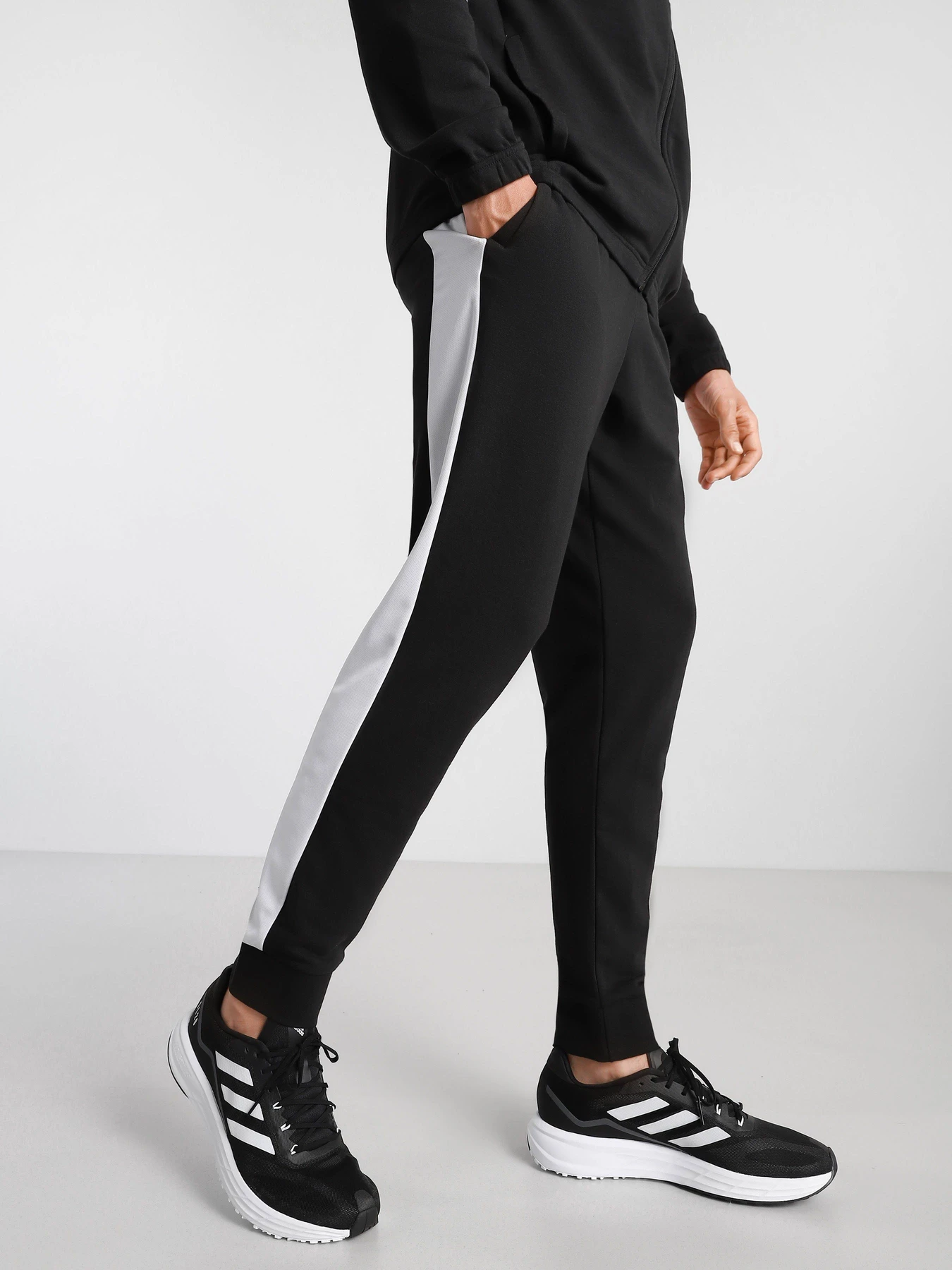 Кроссовки Adidas SL20.2 модель FY0349 Кроссовки Adidas SL20.2 модель FY0349 Фото