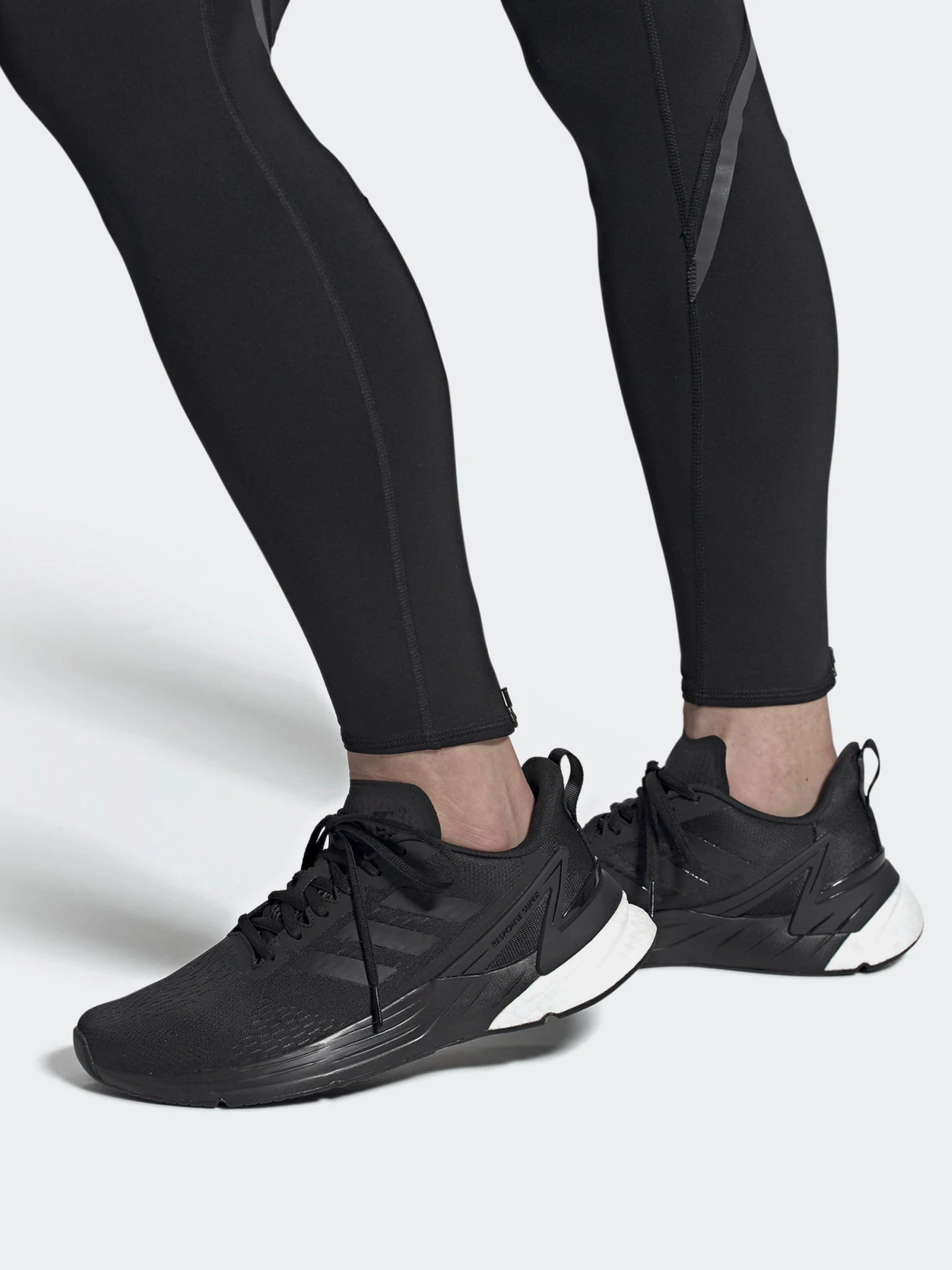 Кроссовки Adidas Response Super модель FY6482 Фото
