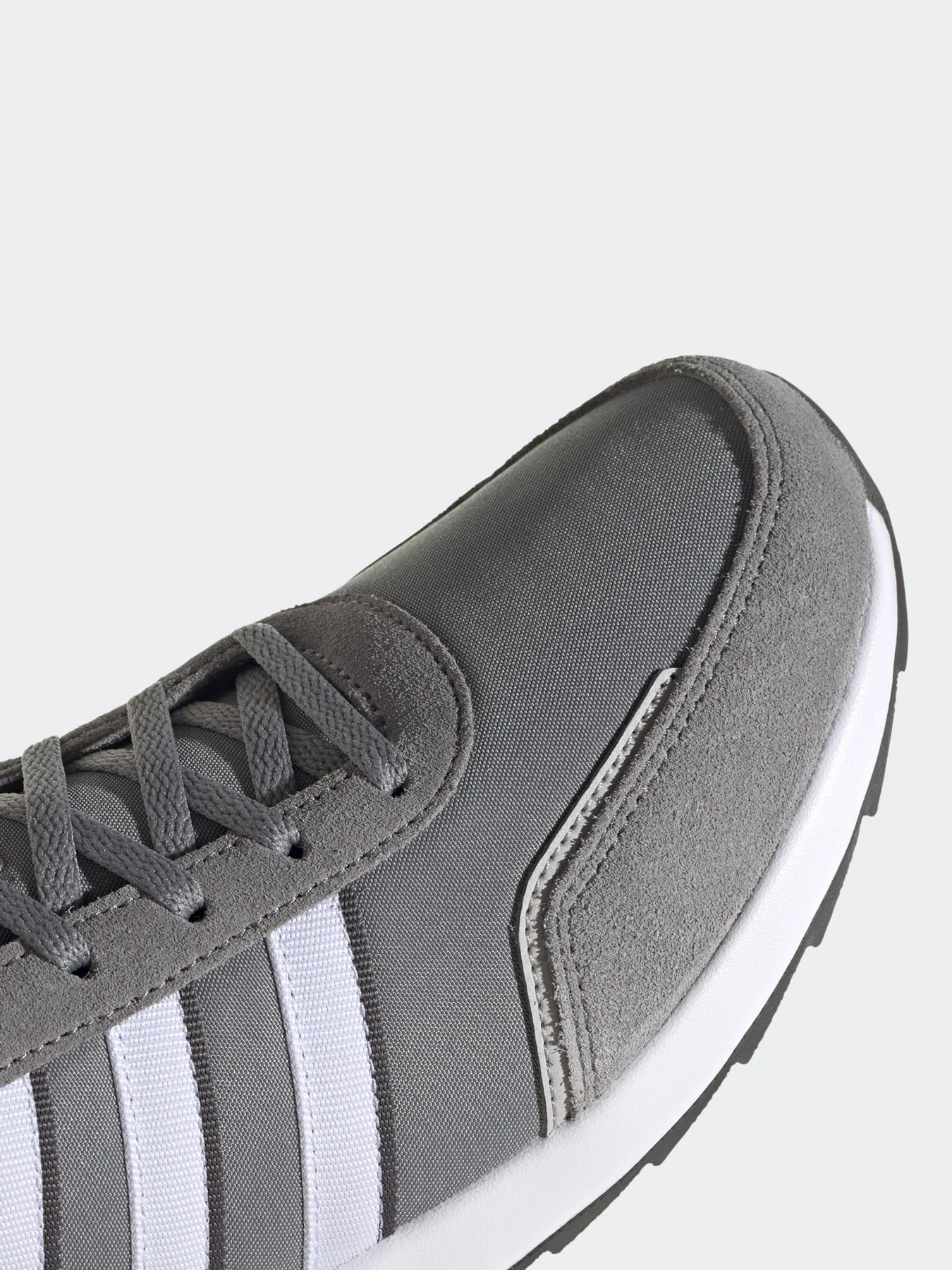 Кросівки Adidas RETRORUN модель FY8580 Кросівки Adidas RETRORUN модель FY8580 Фото