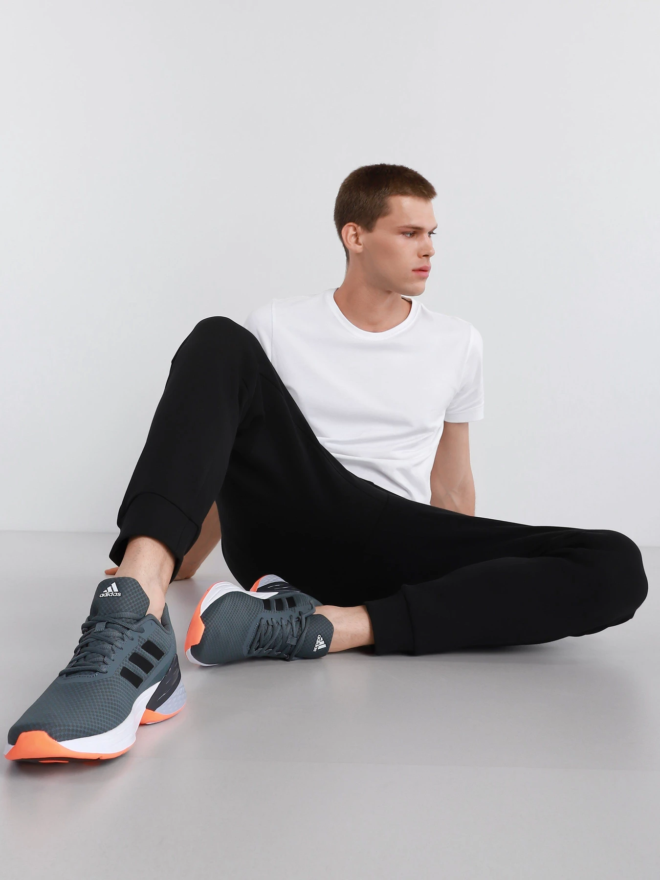 Кроссовки Adidas Response SR модель FY9156 Фото