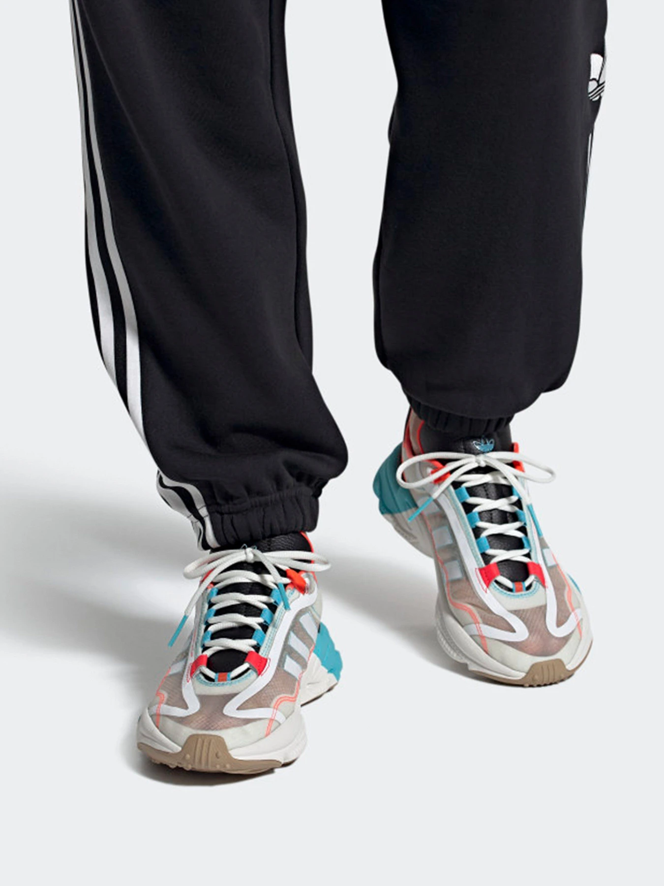Кроссовки Adidas OZWEEGO PURE модель G57953 Кроссовки Adidas OZWEEGO PURE модель G57953 Фото