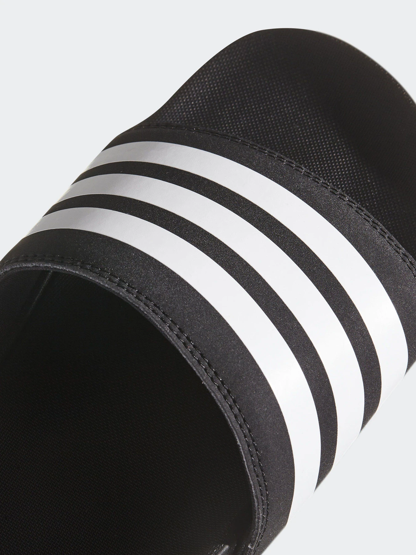 Шлёпанцы Adidas Adilette модель AP9971 Фото