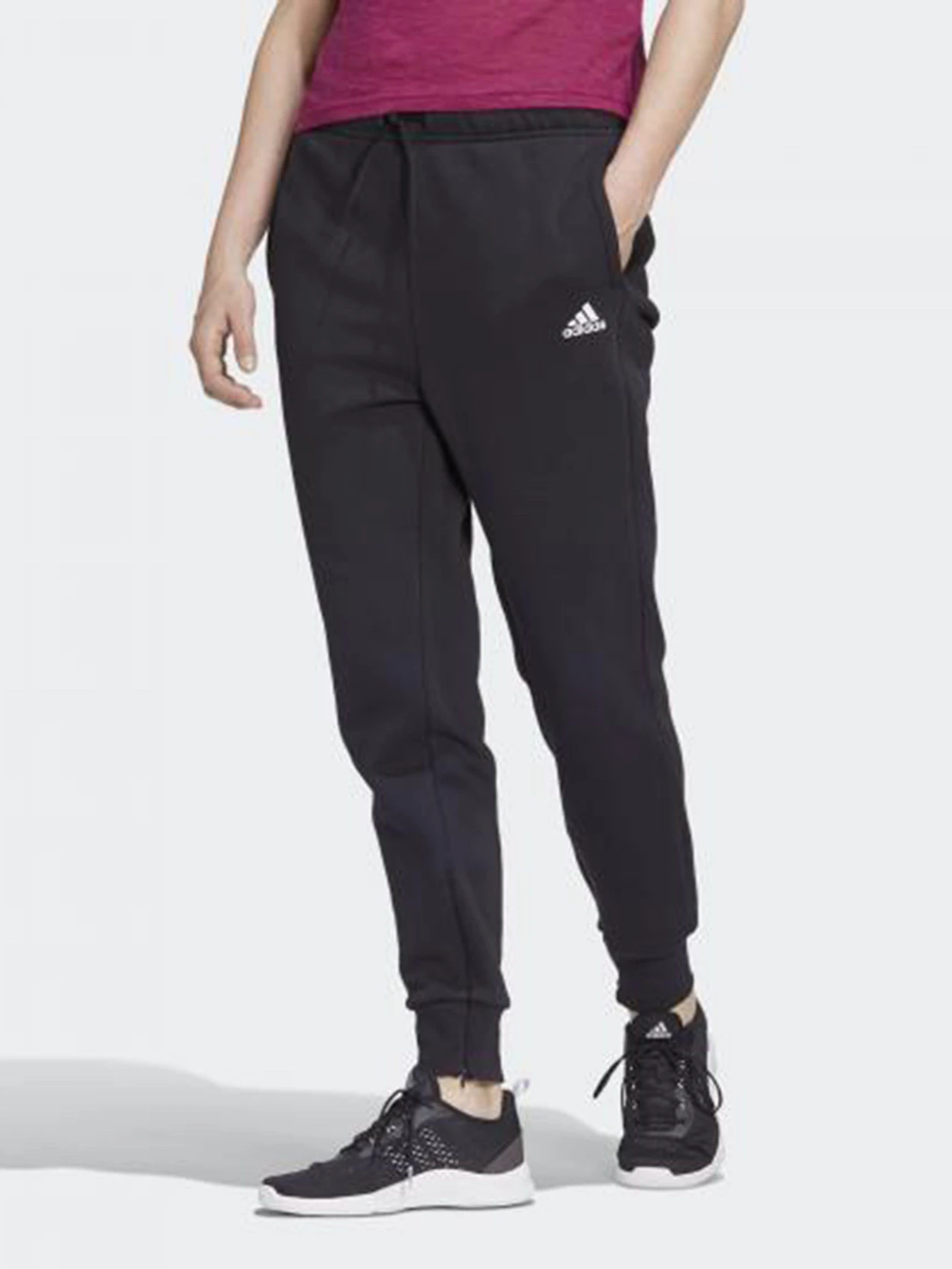 Брюки Adidas STACKED LOGO модель GC6923 Брюки Adidas STACKED LOGO модель GC6923 Фото
